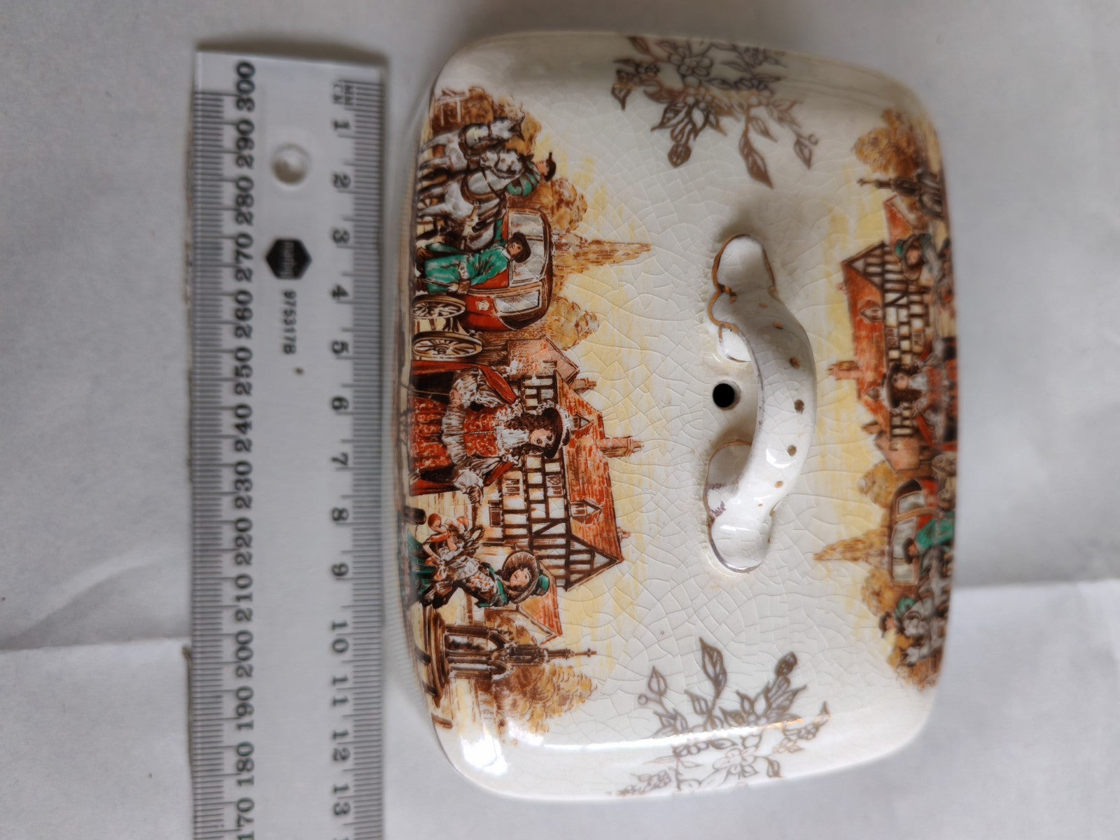 Vintage Crackle Glaze Butter Tray Cover “De Olden Days” Scene