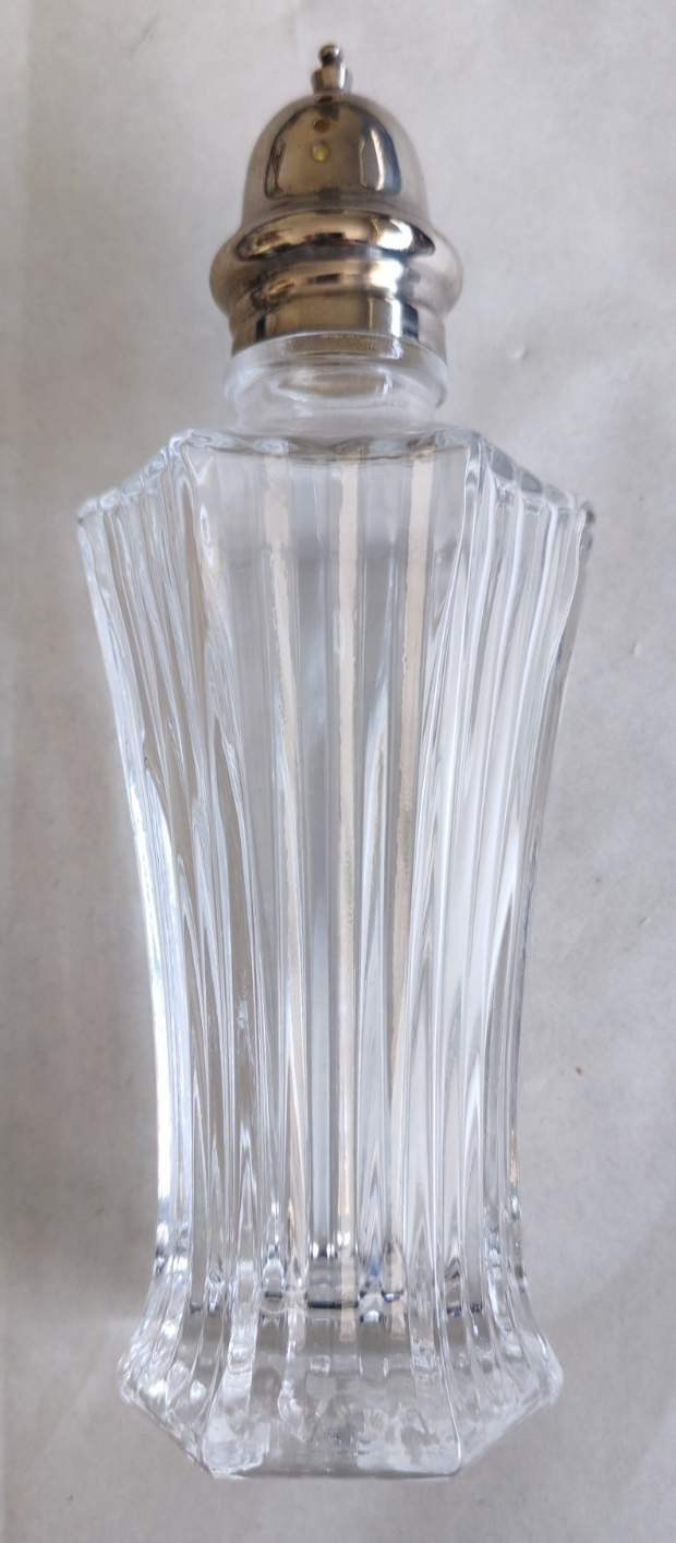 Vintage Mikasa Crystal Salt & Pepper Shakers – Set of Four