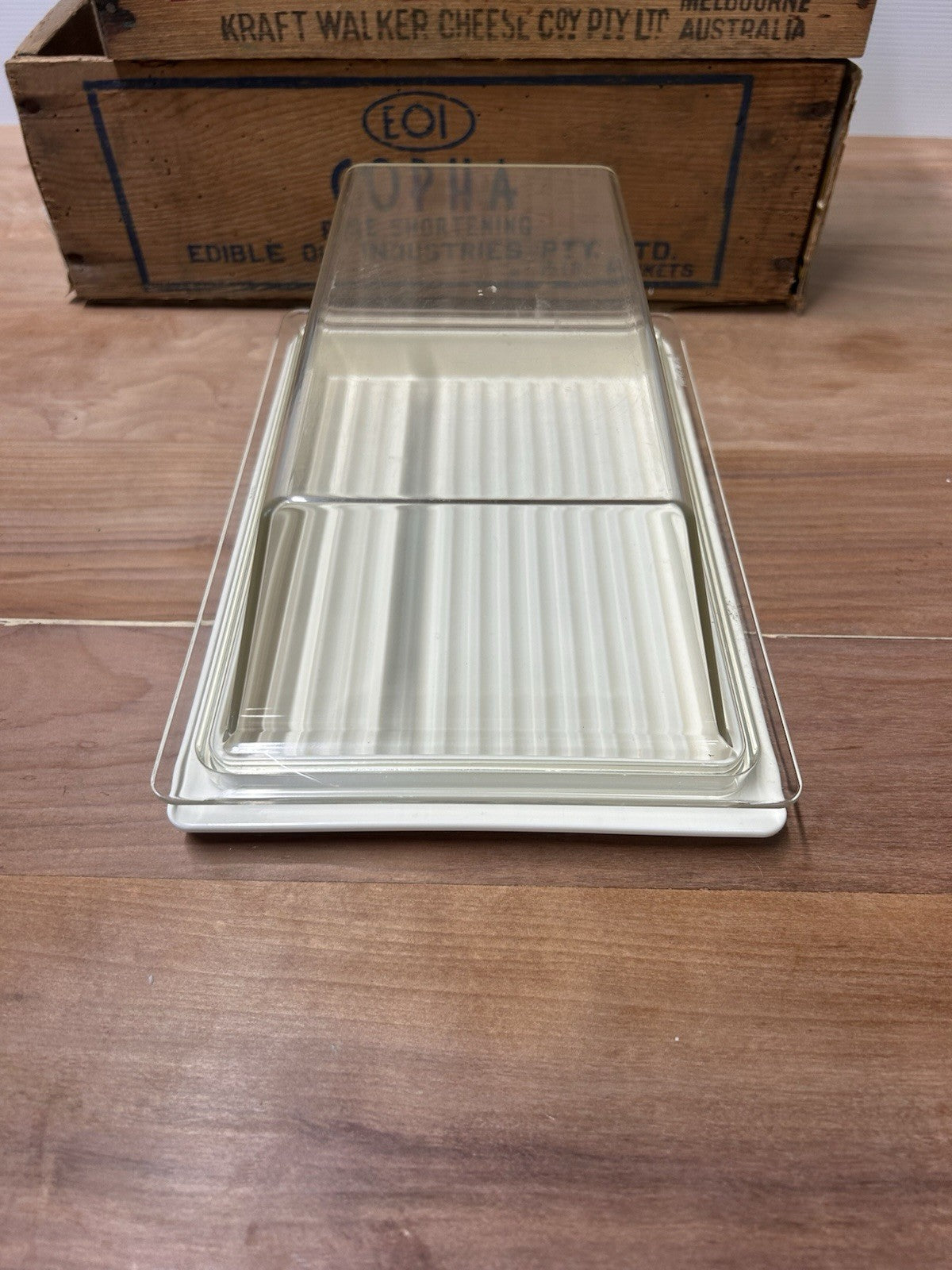 Vintage Tupperware Cheese Keeper 1635-2 Rectangular Server Made in Australia