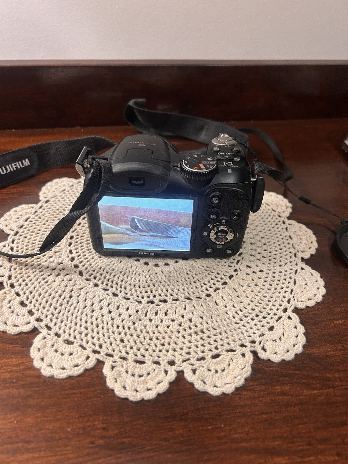 Fujifilm FinePix S2980 Digital Camera 18x Optical Zoom Boxed 14MP Tested