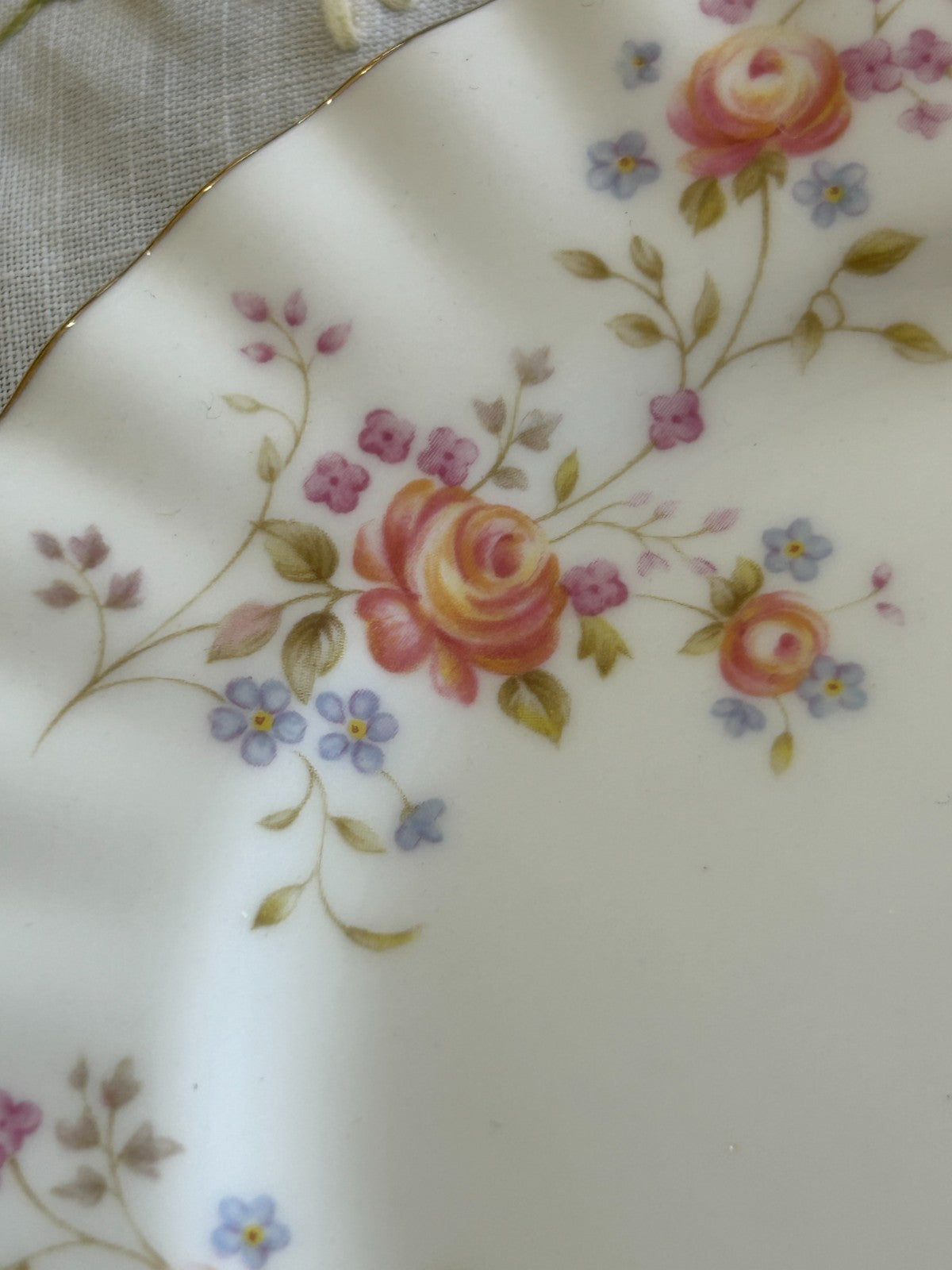 Royal Albert Peach Rose Trio Bone China England 1982 Cup Saucer Plate