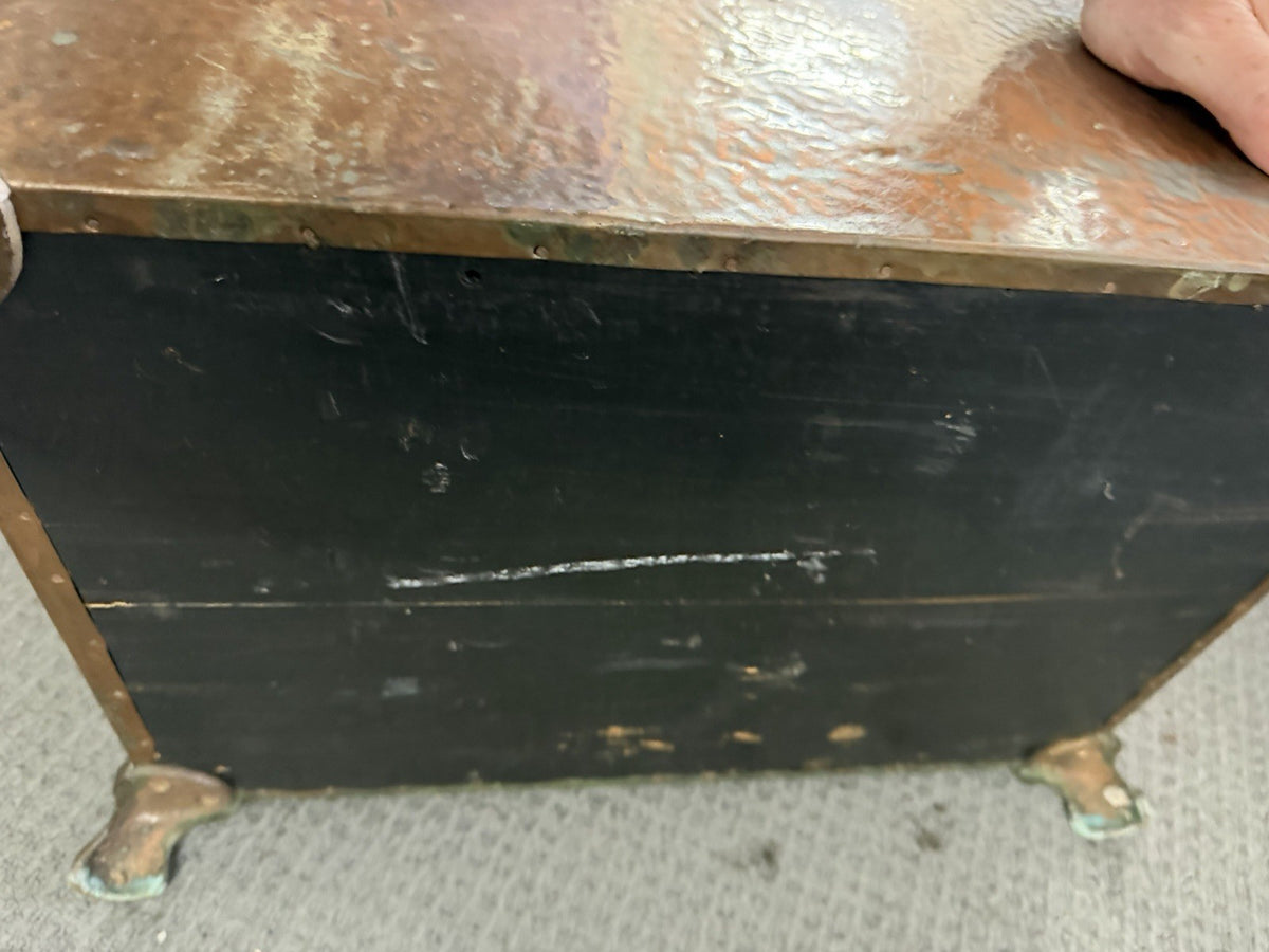 Antique Arts & Crafts Hammered Copper Coal Box Removable Liner Paw Feet
