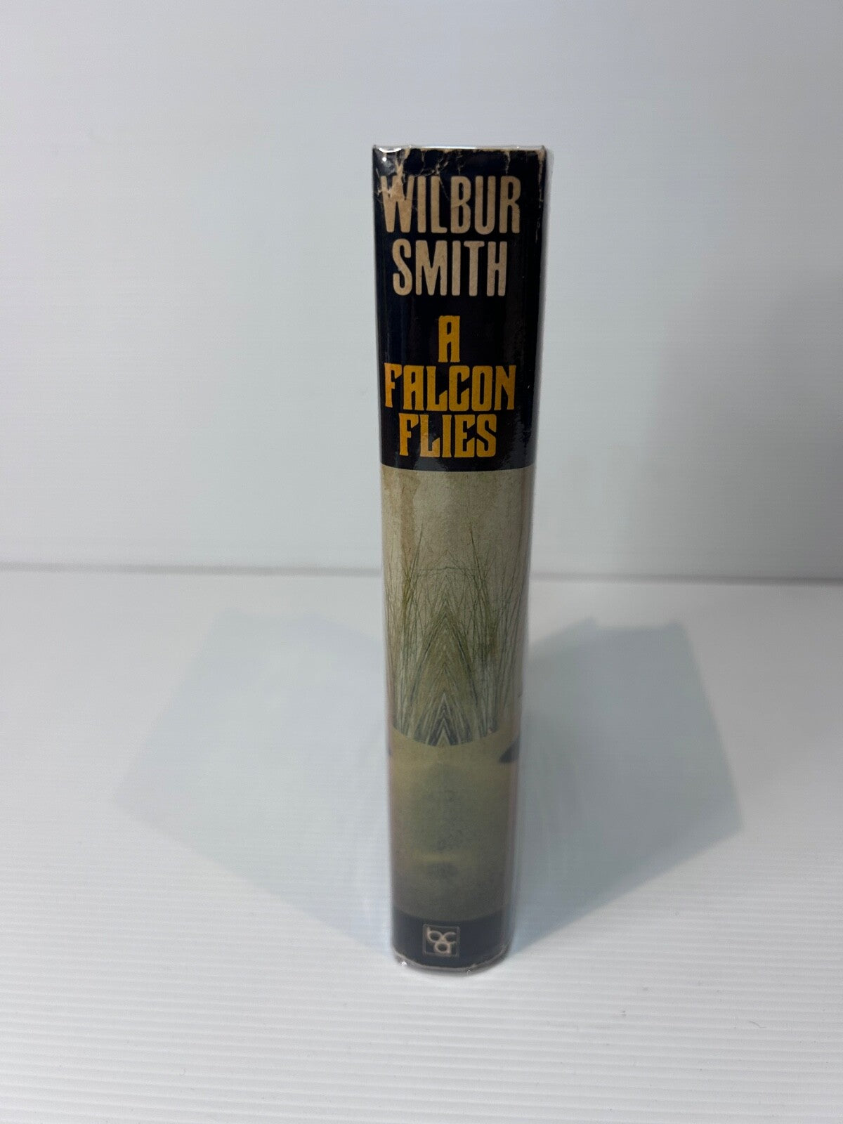Wilbur Smith A Falcon Flies 1980 HC DJ Book Club Ed African Adventure Novel 523p