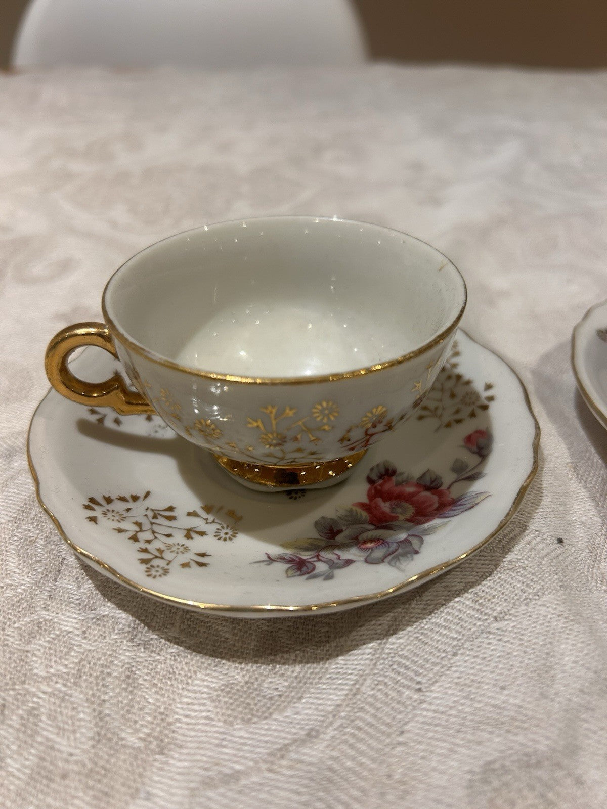 Vintage Splendor Fine China Japan Teacups & Saucers Gilt Floral Set of 2 