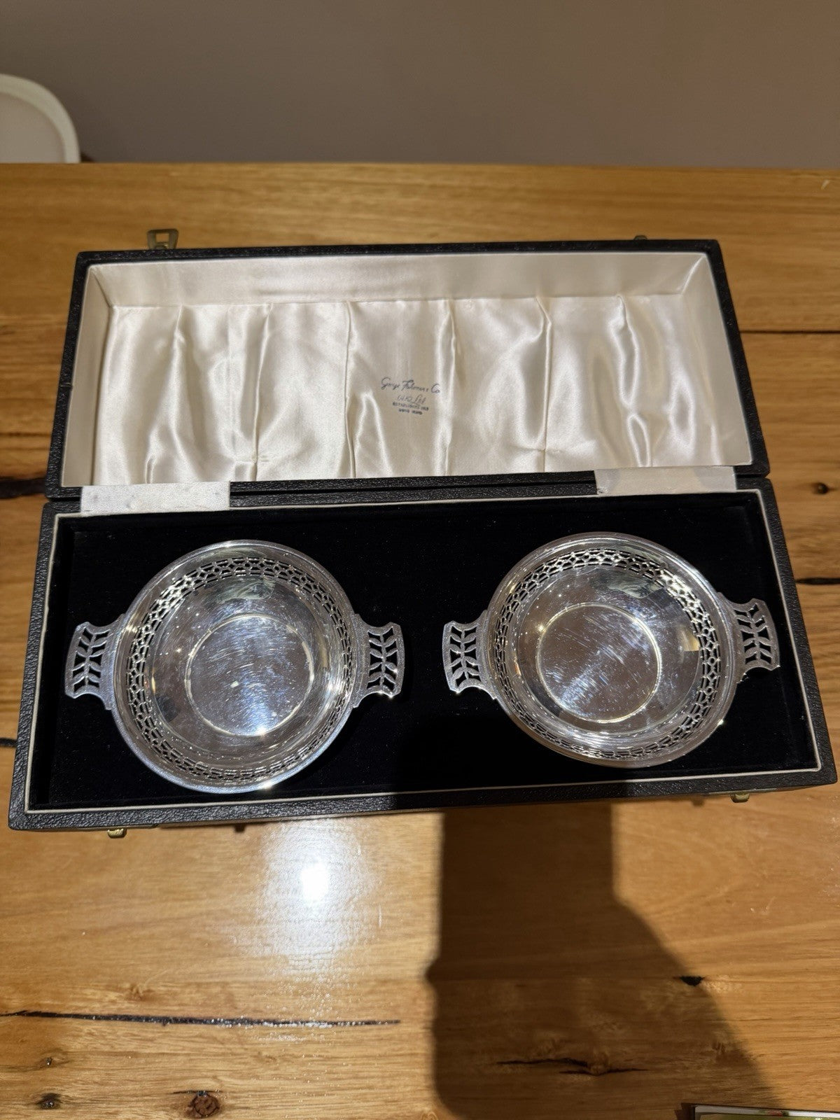 Sterling Silver Bon Bon Dishes Pair 1963 Birmingham HCD Boxed 148g