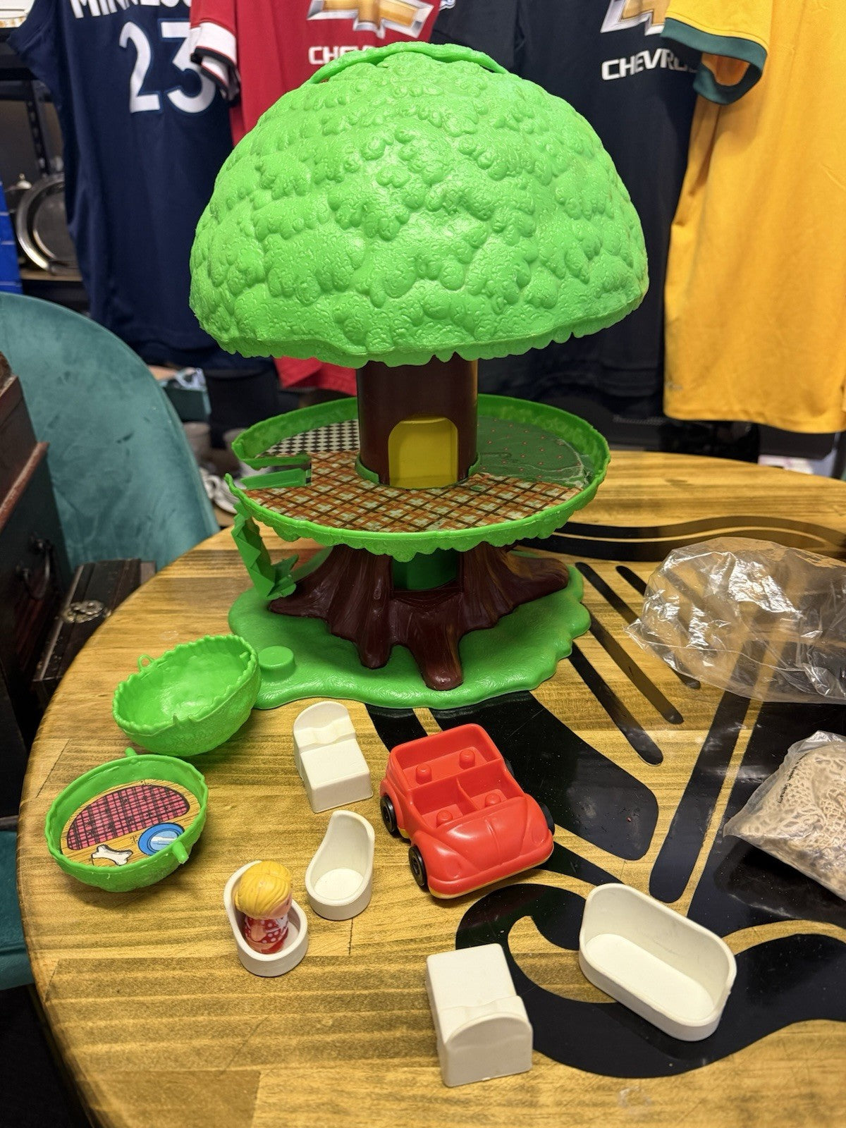 Vintage Kenner? Tree House Playset Car Figure Furniture Believed 1970s Toy