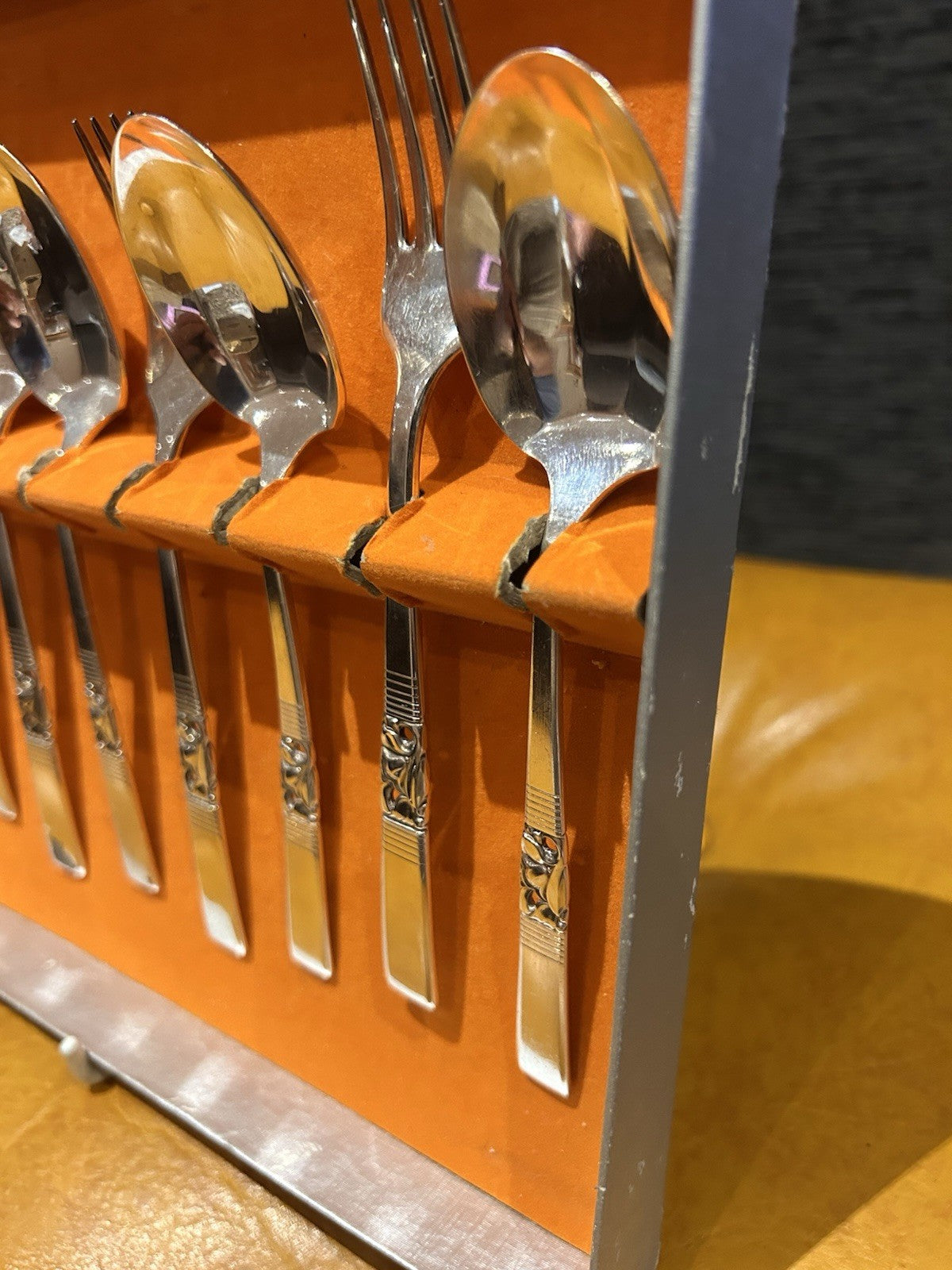 Vintage Community Silverplate Cutlery Set 12pc Boxed Floral Handle