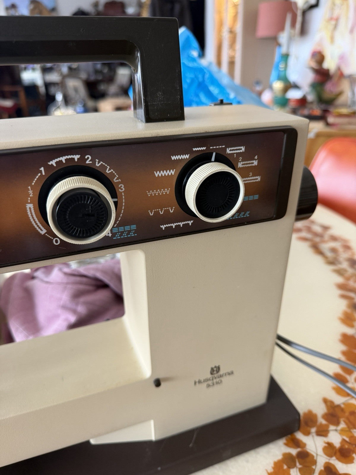 Vintage Husqvarna 5310 Sewing Machine Sweden Retro Parts Repair Faulty