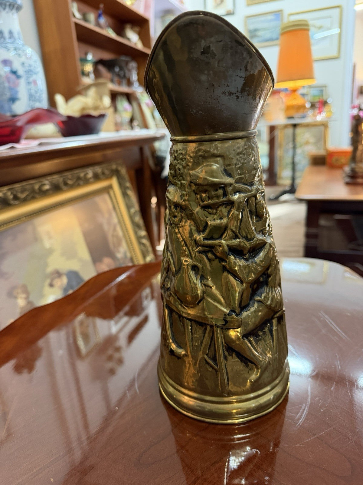 Vintage Peerage Adel England Brass Jug Pitcher Embossed Tavern Scene 26cm