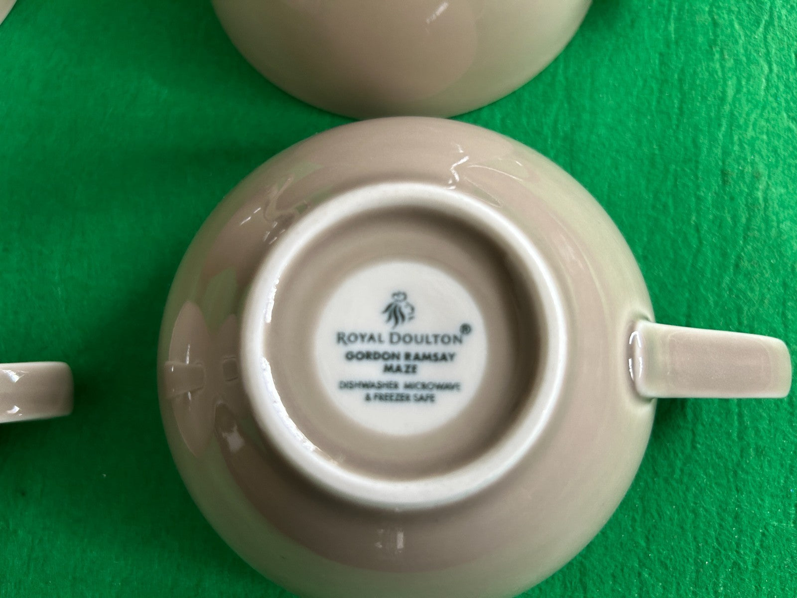 Royal Doulton Gordon Ramsay MAZE Cups Set of 4 Taupe Stoneware