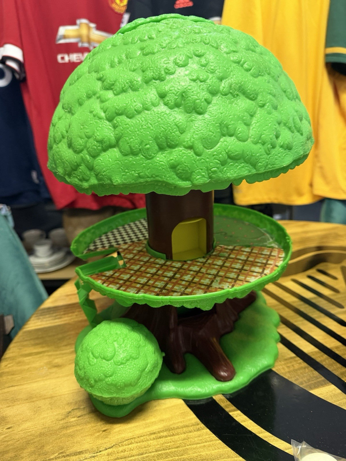 Vintage Kenner? Tree House Playset Car Figure Furniture Believed 1970s Toy