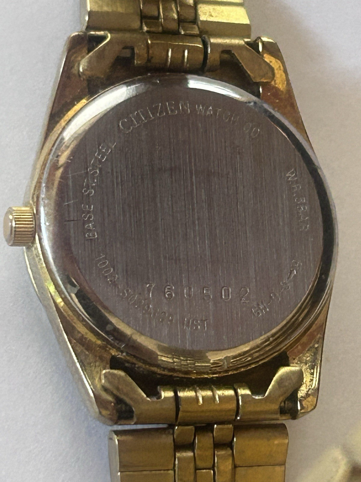 Citizen Quartz WR50 Gold Tone Women’s Watch Day Date New Battery Japan
