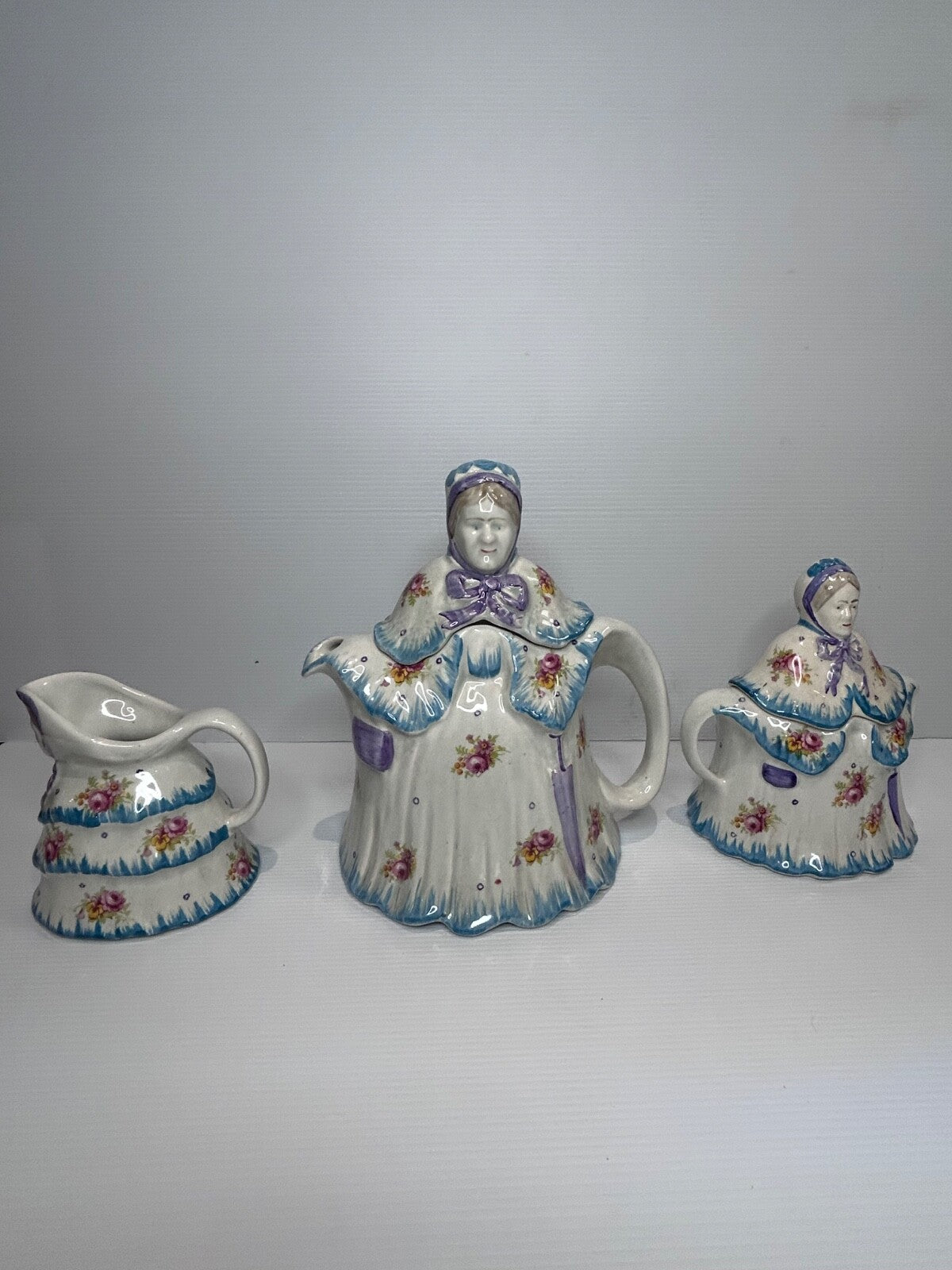 Vintage 1930s “Little Old Lady” Teapot Trio Set – Made in England – Handpainted
