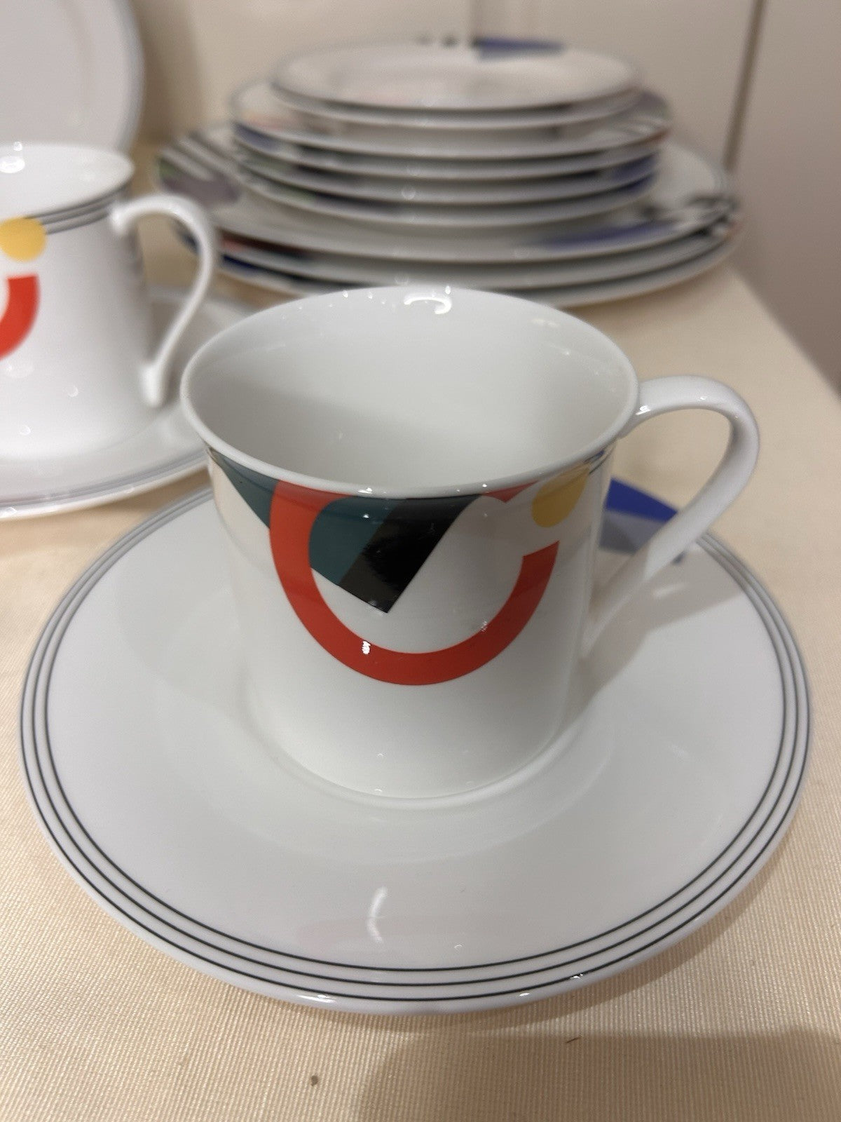 Mikasa Maxima High Spirits Dinner Set 14pc Memphis Style 1980s Japan 