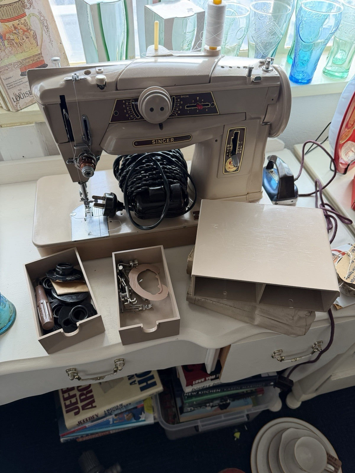 Singer 401G Slant-O-Matic Sewing Machine Germany – Complete with Accessories