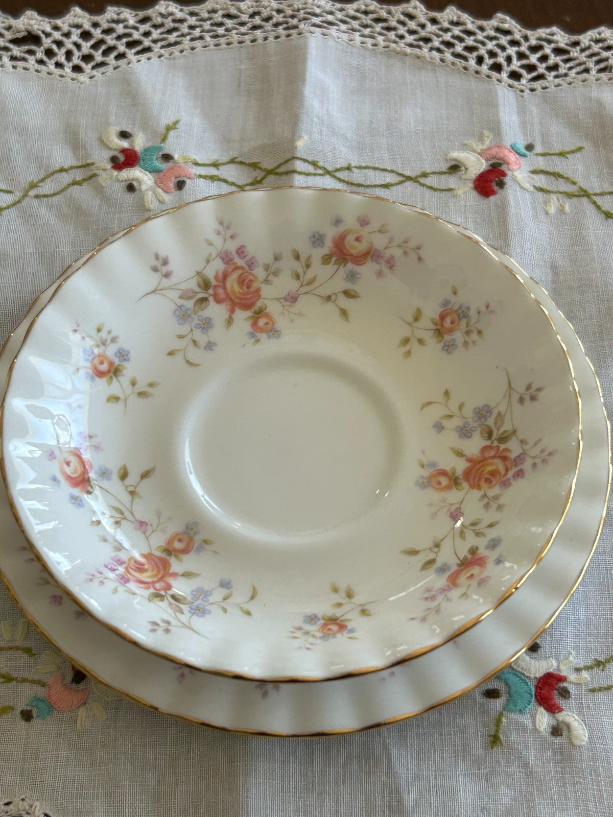 Royal Albert Peach Rose Trio Bone China England 1982 Cup Saucer Plate