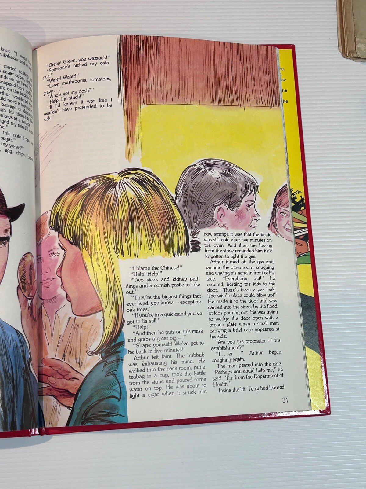 Minder Annual 1986 HC Thames TV British Cult Comedy Series World Distributors