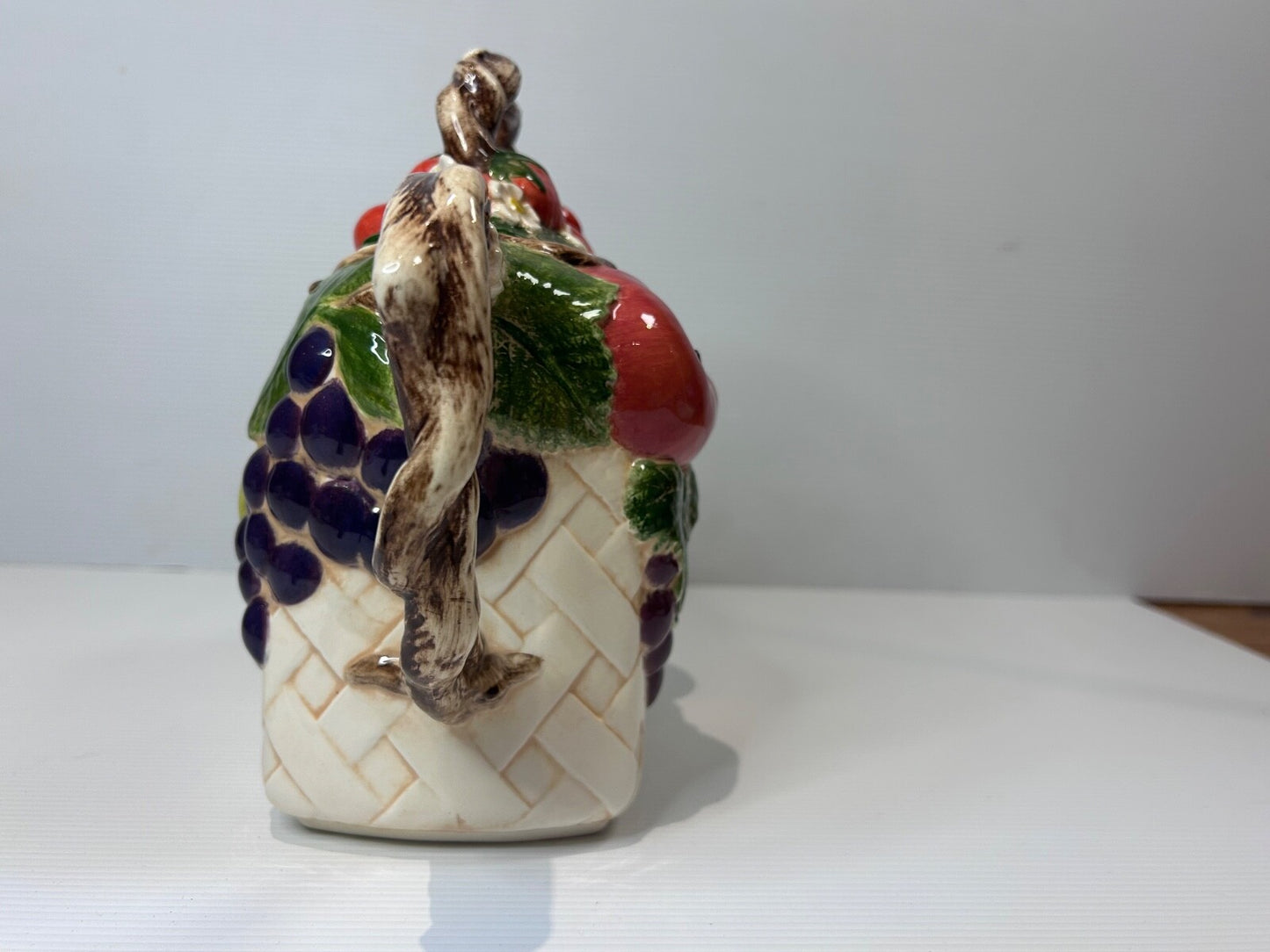 Vintage Fruit Basket Teapot – 1980s Retro Kitchen Style – 1950s Inspired Ceramic