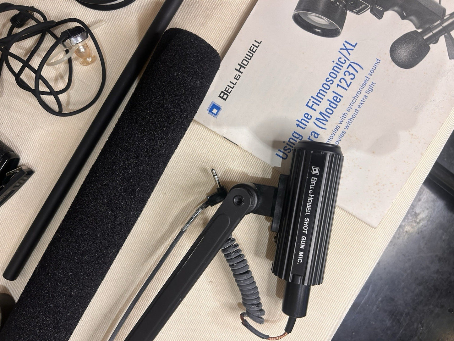 Bell & Howell Filmosonic XL Super 8 Camera – Complete Working Kit (Model 1237)