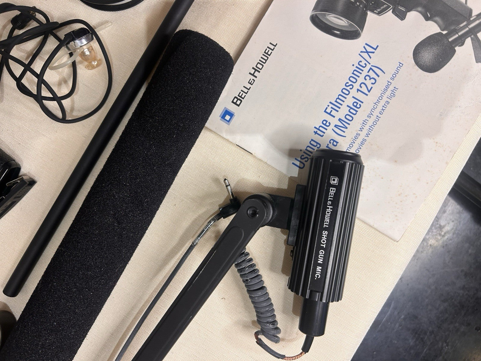 Bell & Howell Filmosonic XL Super 8 Camera – Complete Working Kit (Model 1237)