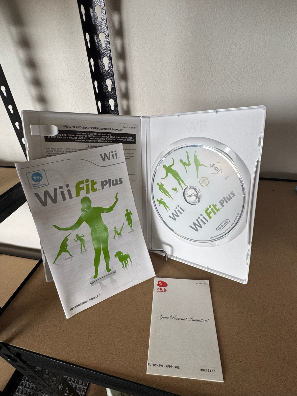 Wii Fit Plus Nintendo Wii PAL – Complete w Manual, Disc & Inserts | 2009