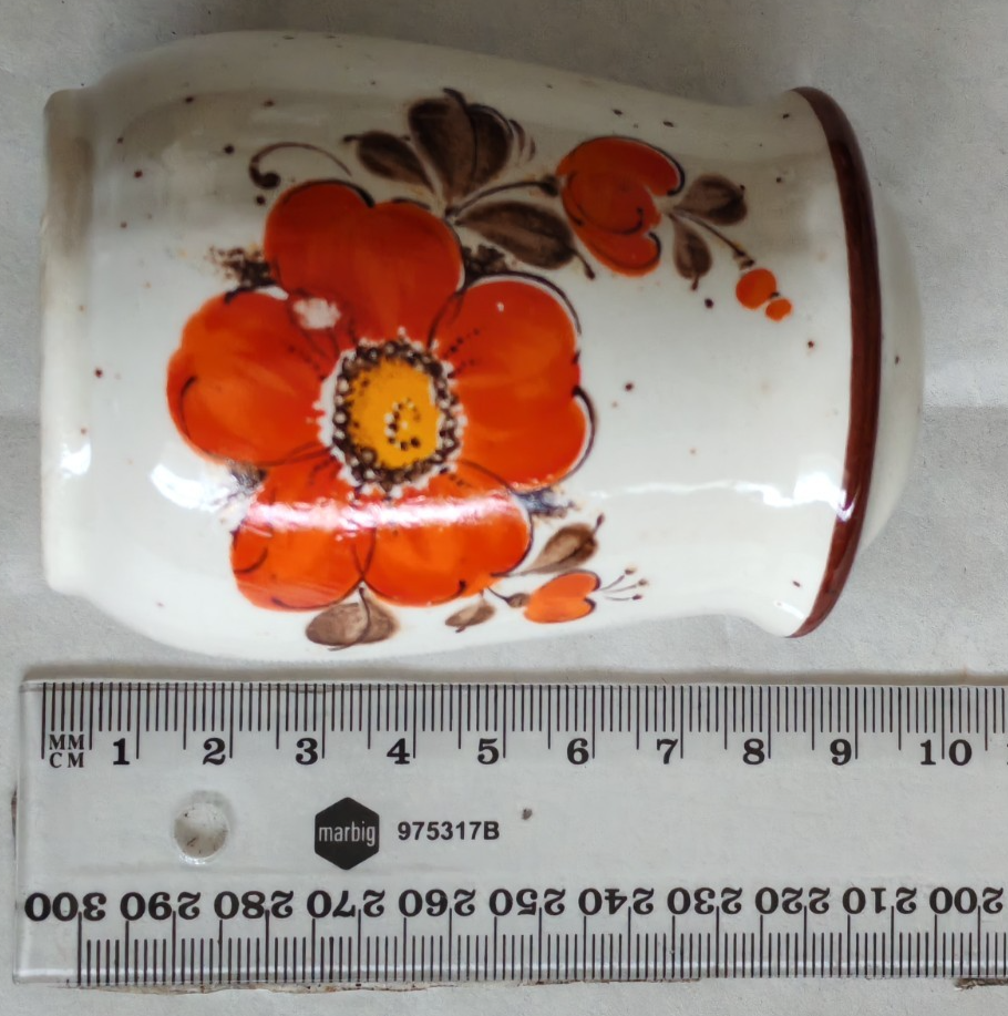 Vintage Floral Ceramic Salt & Pepper Shakers – Hand-Painted Poppy Design