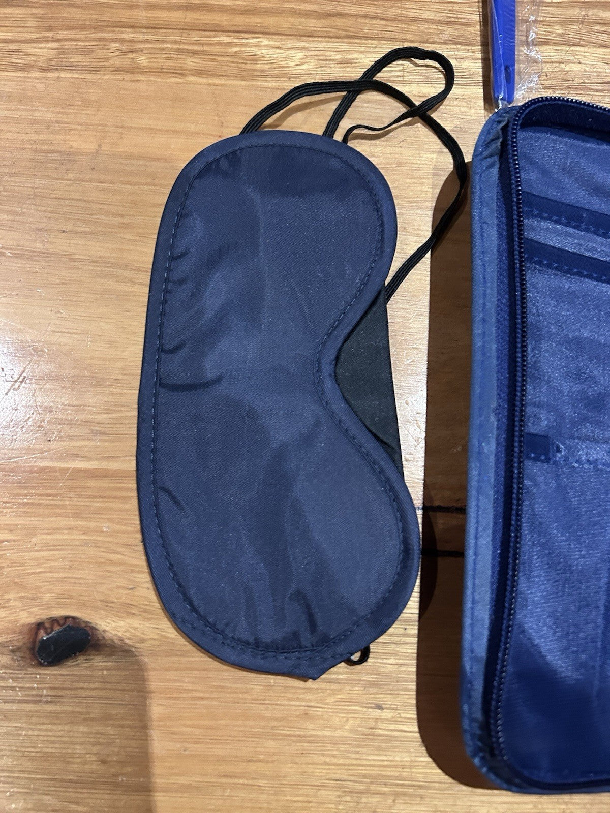 Ansett Australia Vintage Amenity Kit w/ Contents – Sleep Mask, Comb, More