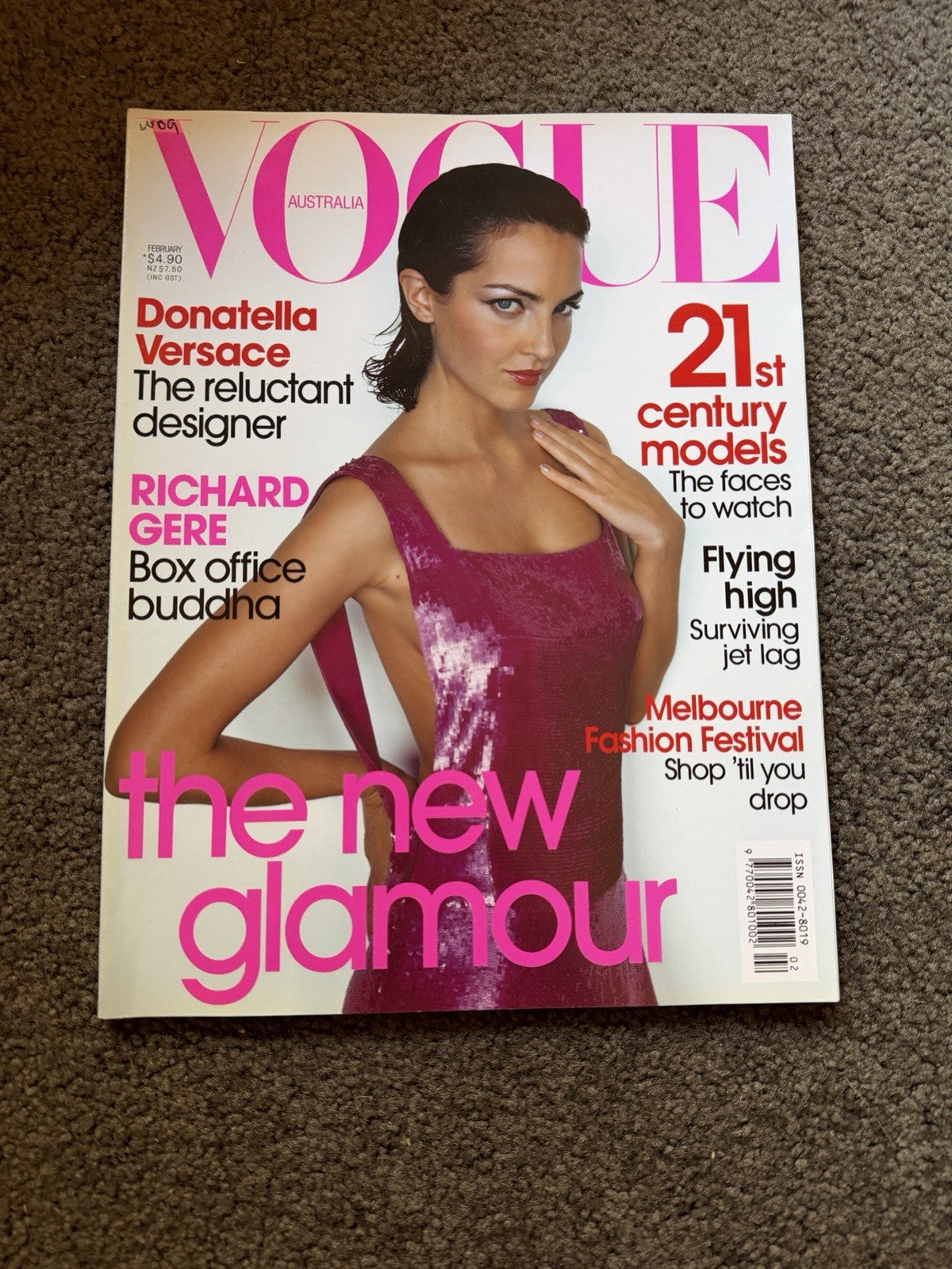 Vintage  February 1998 VOGUE Australia Magazine