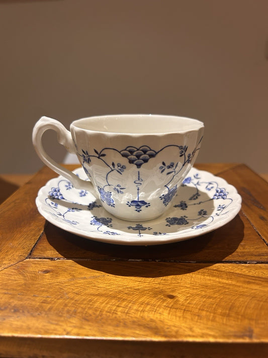 Myott Finlandia Blue Cup & Saucer 1982 England Staffordshire Vintage