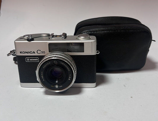 KONICA C35 AUTOMATIC 35MM FILM CAMERA WITH CASE - MADE IN JAPAN - WORKING