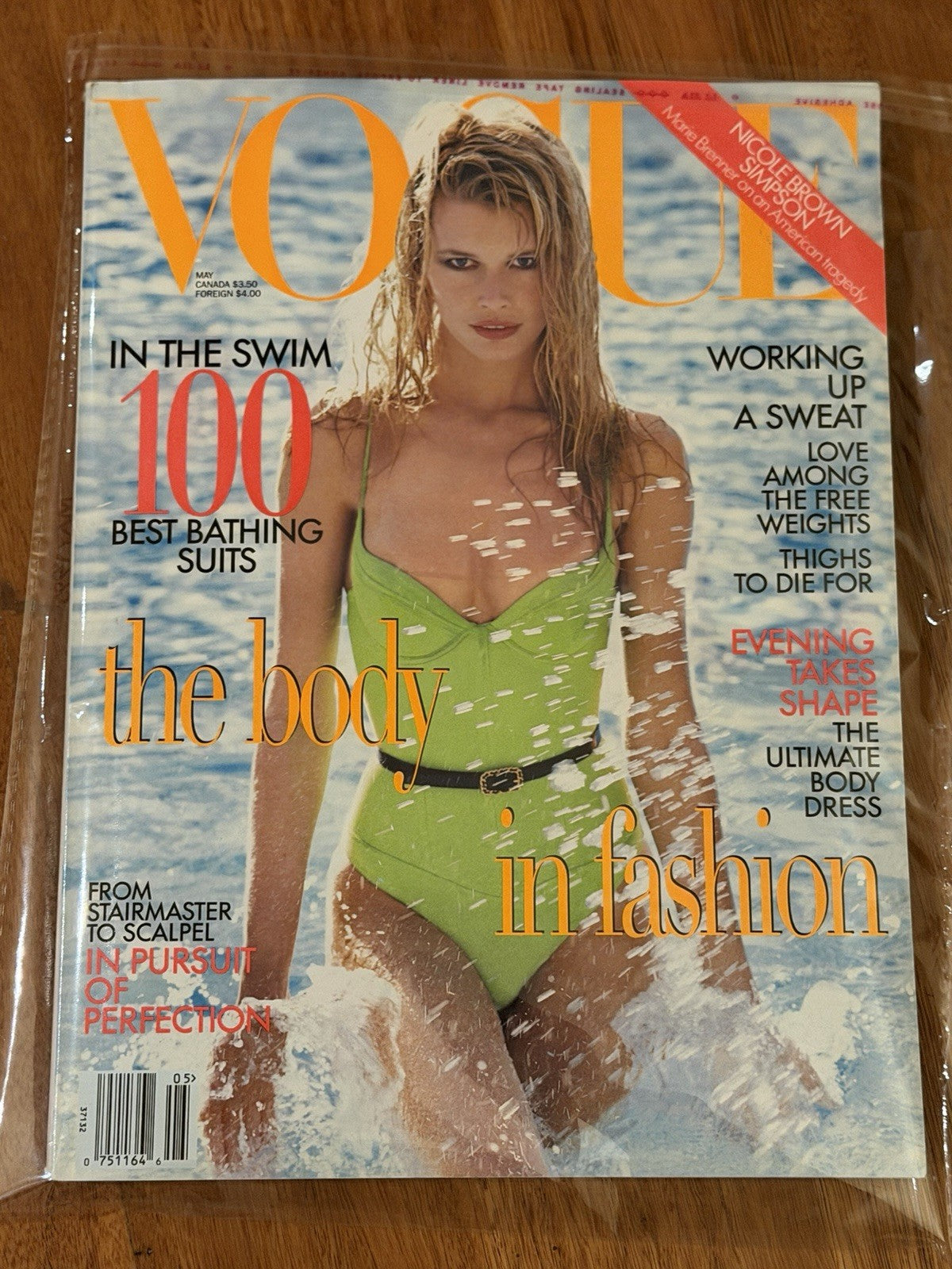 Rare Vogue US May 1995 Claudia Schiffer Helmut Newton Fashion Magazine
