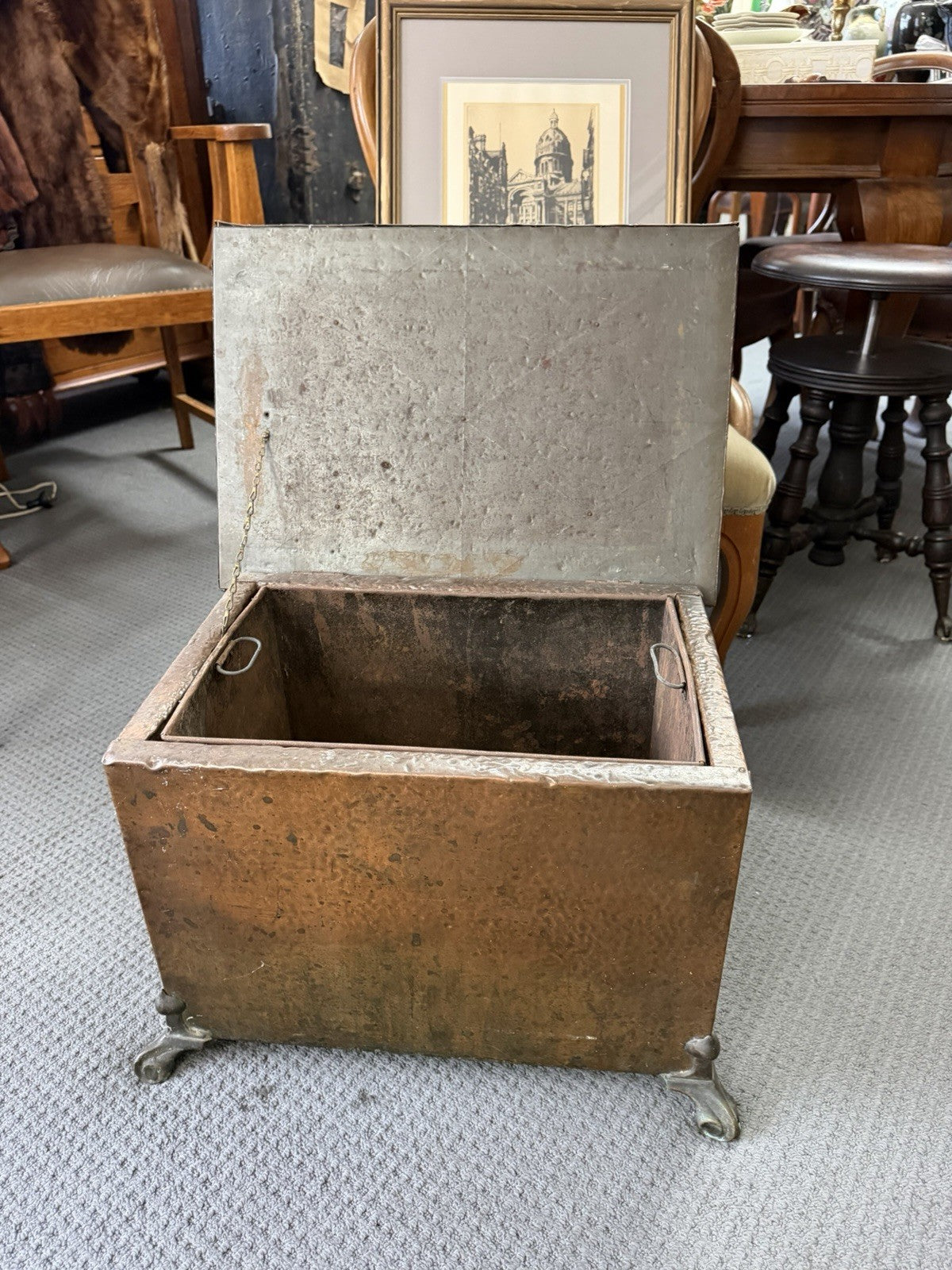 Antique Arts & Crafts Hammered Copper Coal Box Removable Liner Paw Feet