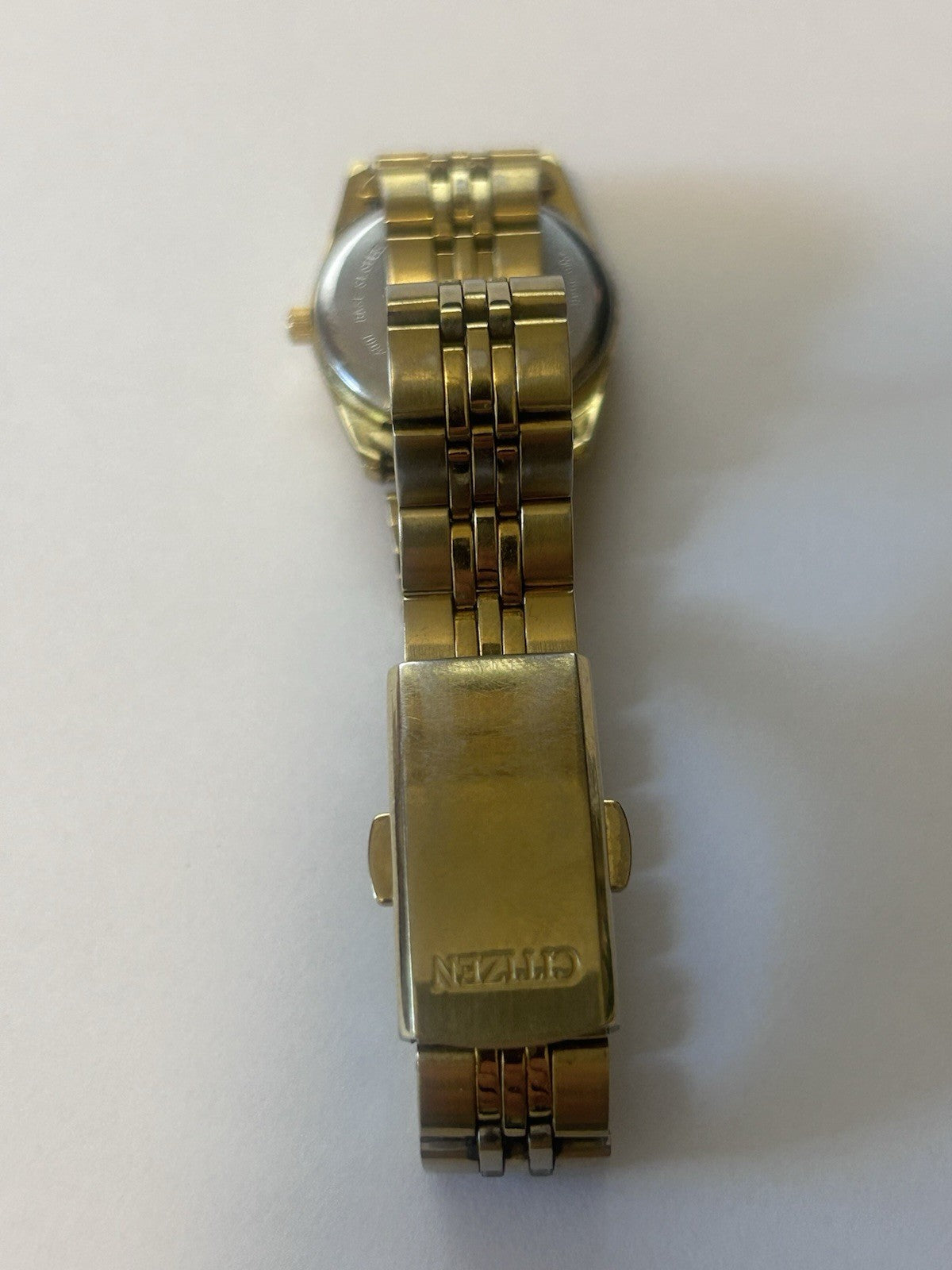 Citizen Quartz WR50 Gold Tone Women’s Watch Day Date New Battery Japan