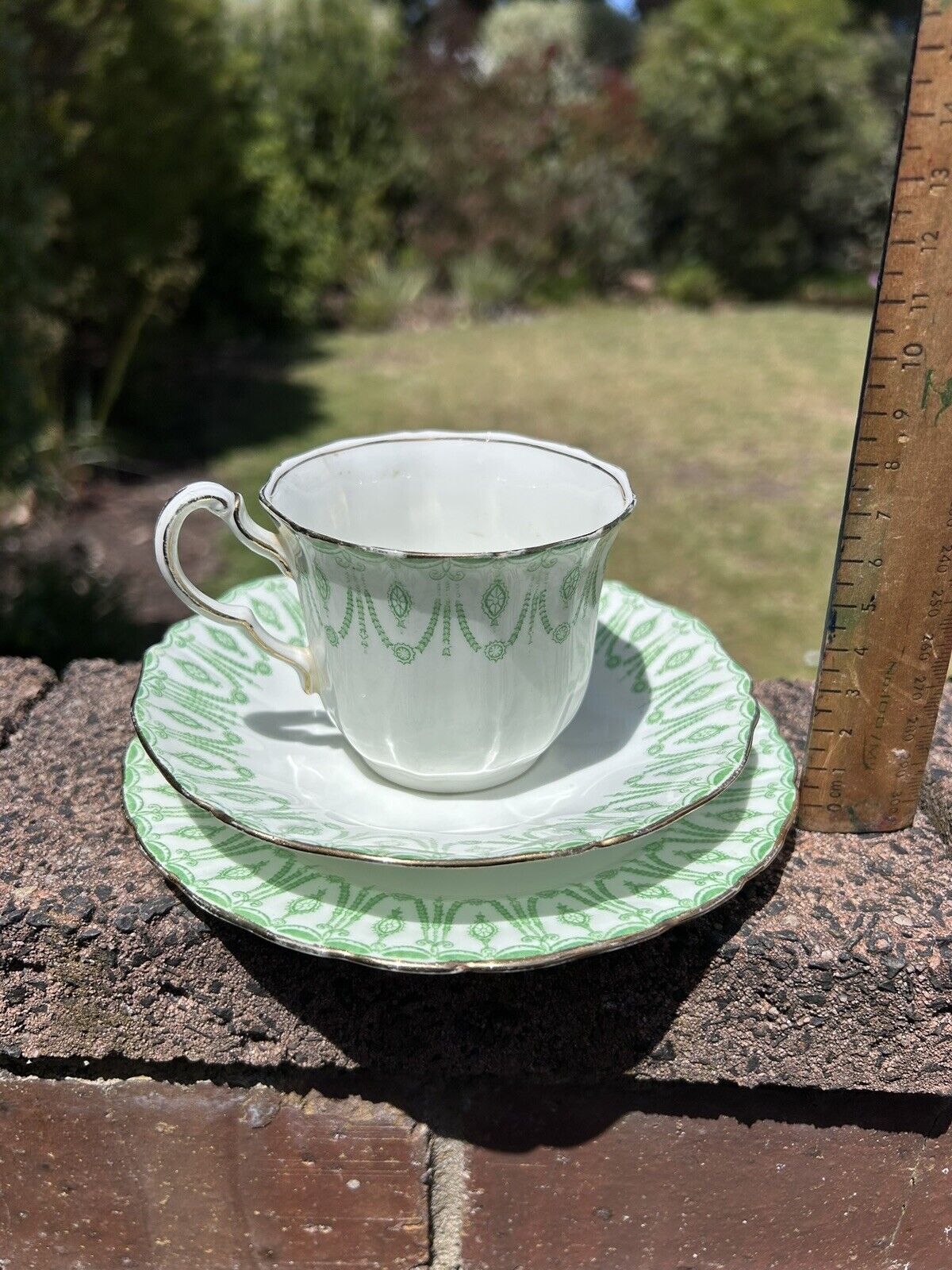 Vintage Art Deco Quads  E Hughes England Bone China - Collectable
