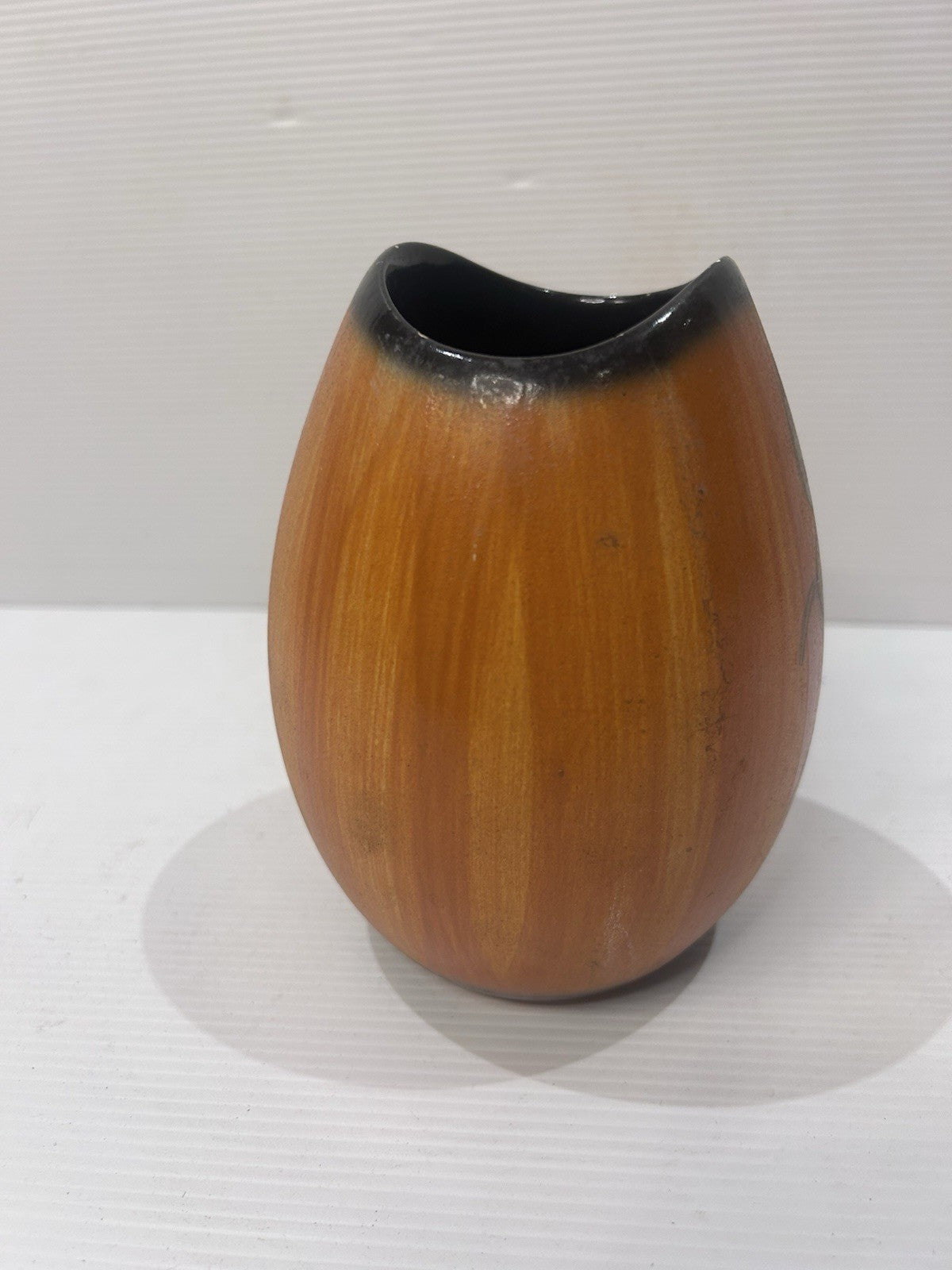 Vintage Nullarbor SA Pottery Vase – Aboriginal Style Motif – Signed HW 1973