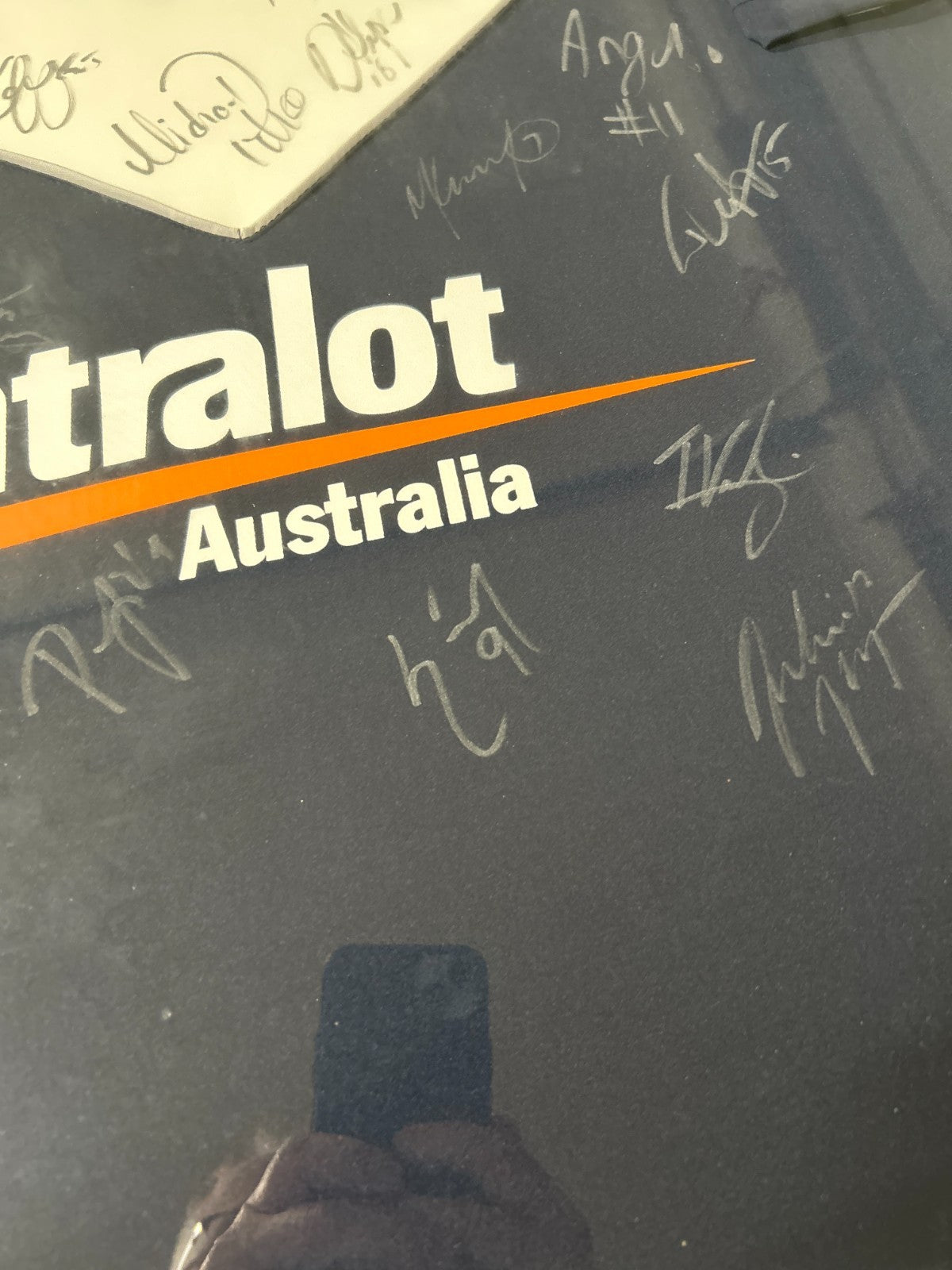 Melbourne Victory Signed Reebok Jersey Framed A-League 2009-11 Intralot