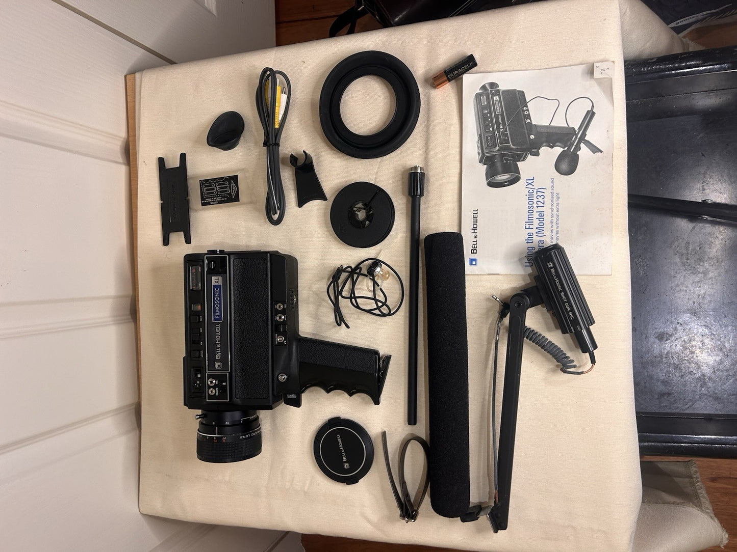 Bell & Howell Filmosonic XL Super 8 Camera – Complete Working Kit (Model 1237)