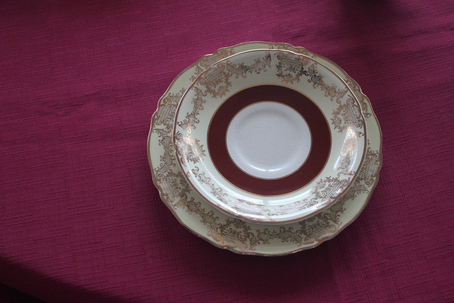 Midwinter Porcelain Burgundy & Gilt Dinner Tea Set for  6 England Vintage