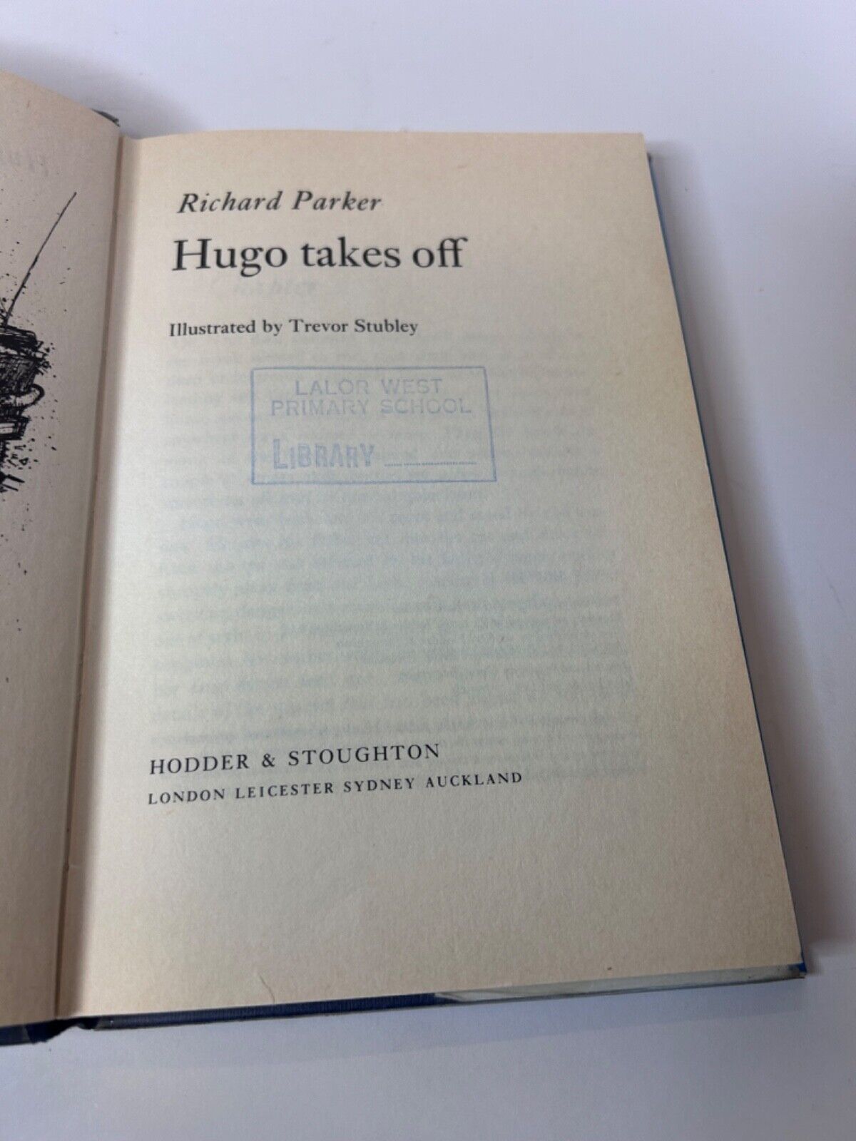 Hugo Takes Off by Richard Parker First Edition 1976 Dust Jacket and Hard Cover