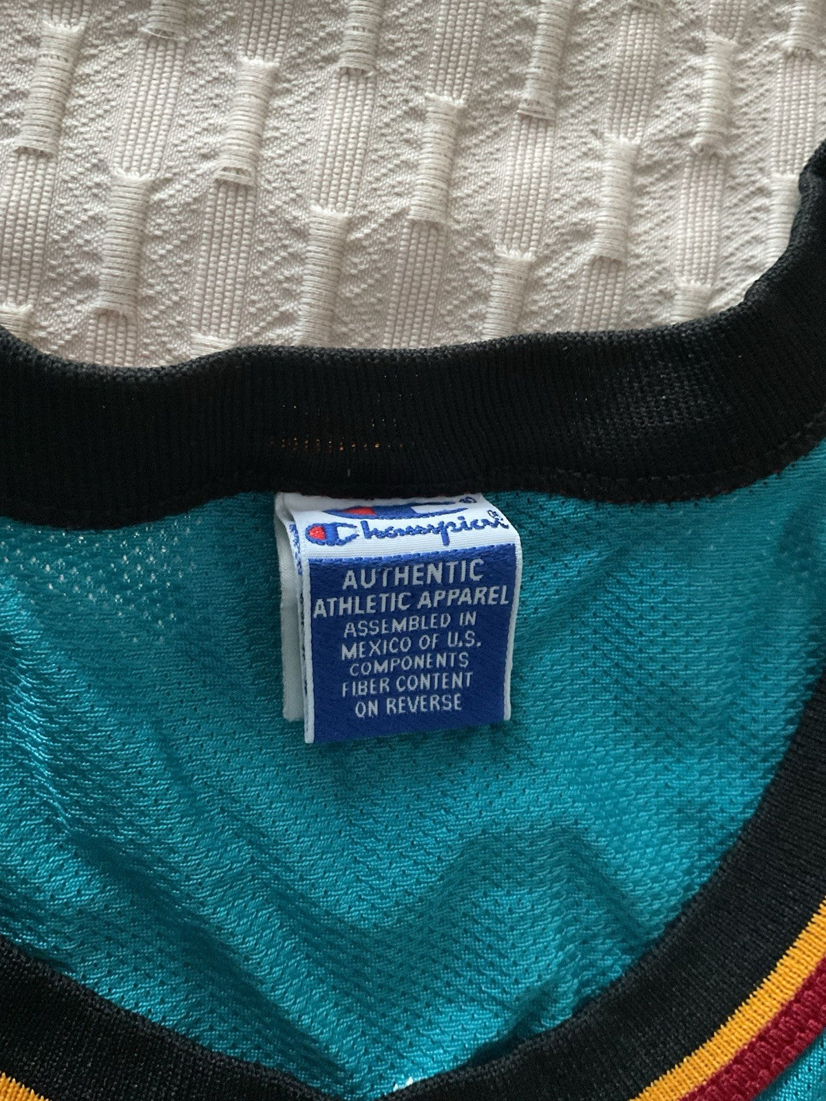 Vintage Champion Grant Hill #33 Detroit Pistons Teal NBA Jersey Size 52 USA Era