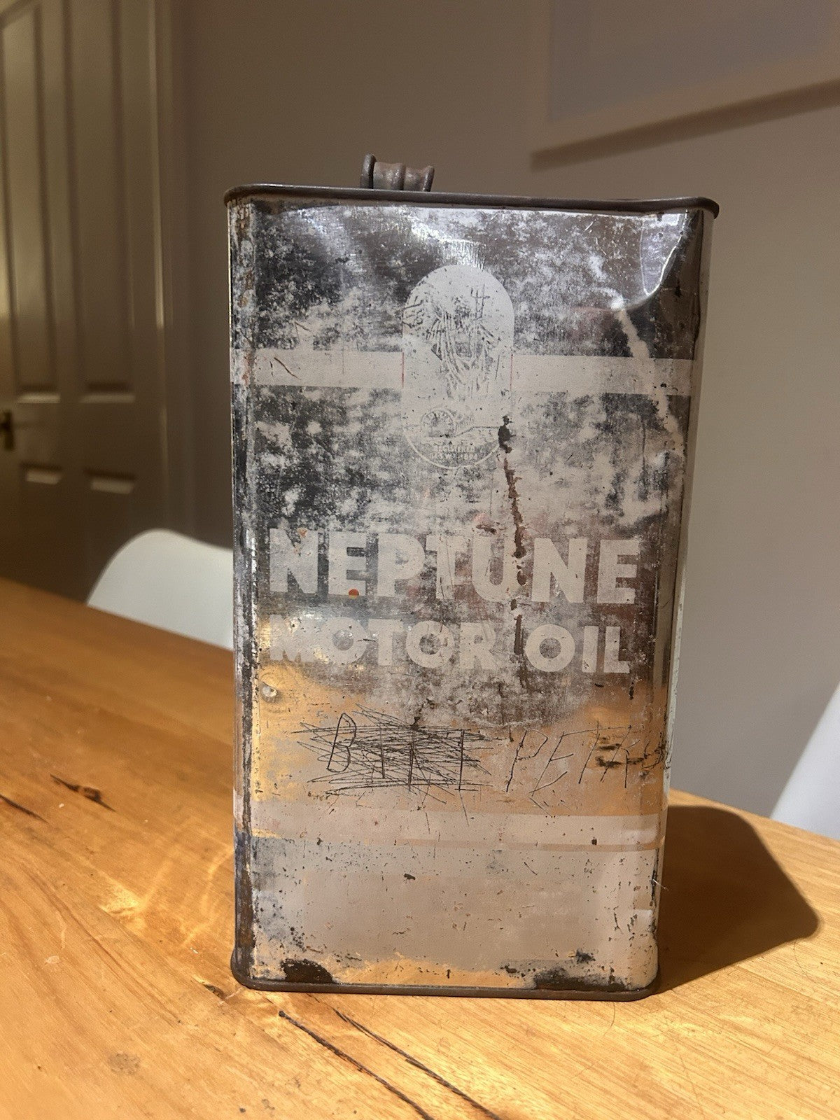 Vintage Neptune Motor Oil Tin Can 1 Gallon Australian Petroliana Collectable