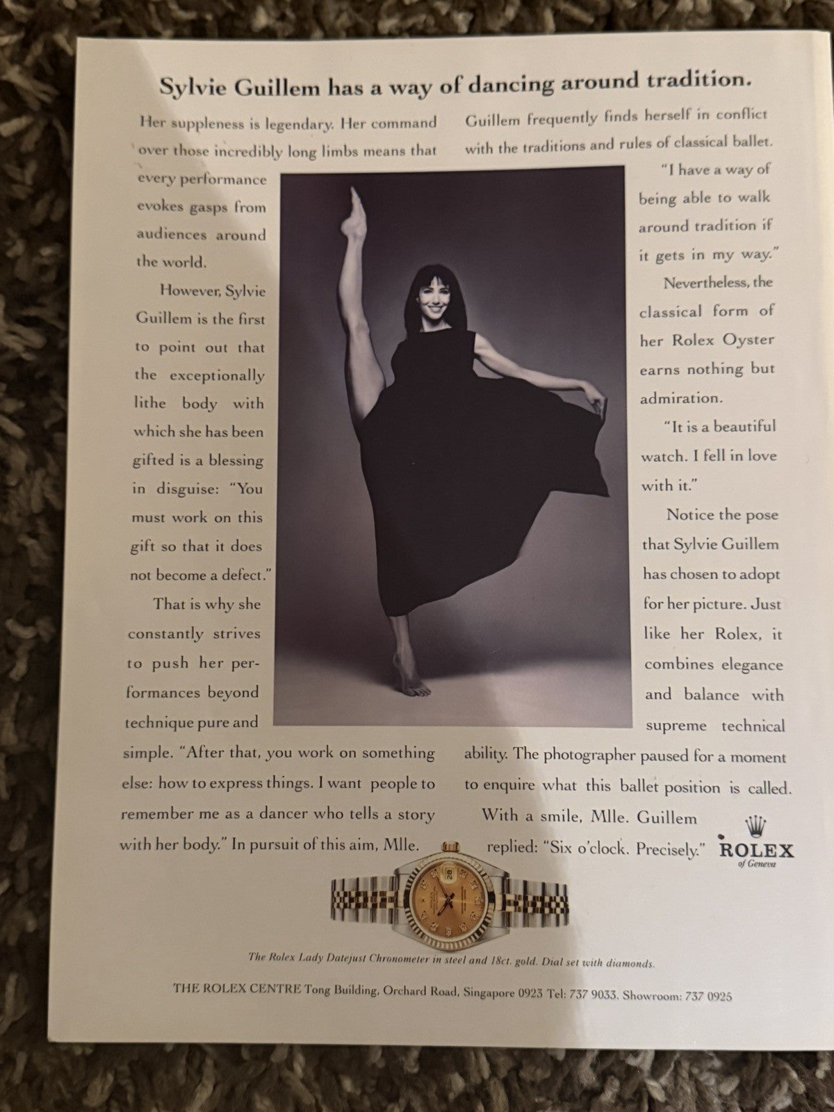 Vogue Singapore Sept 1995 Jackie Chan Elizabeth Hurley Gucci Rare Magazine
