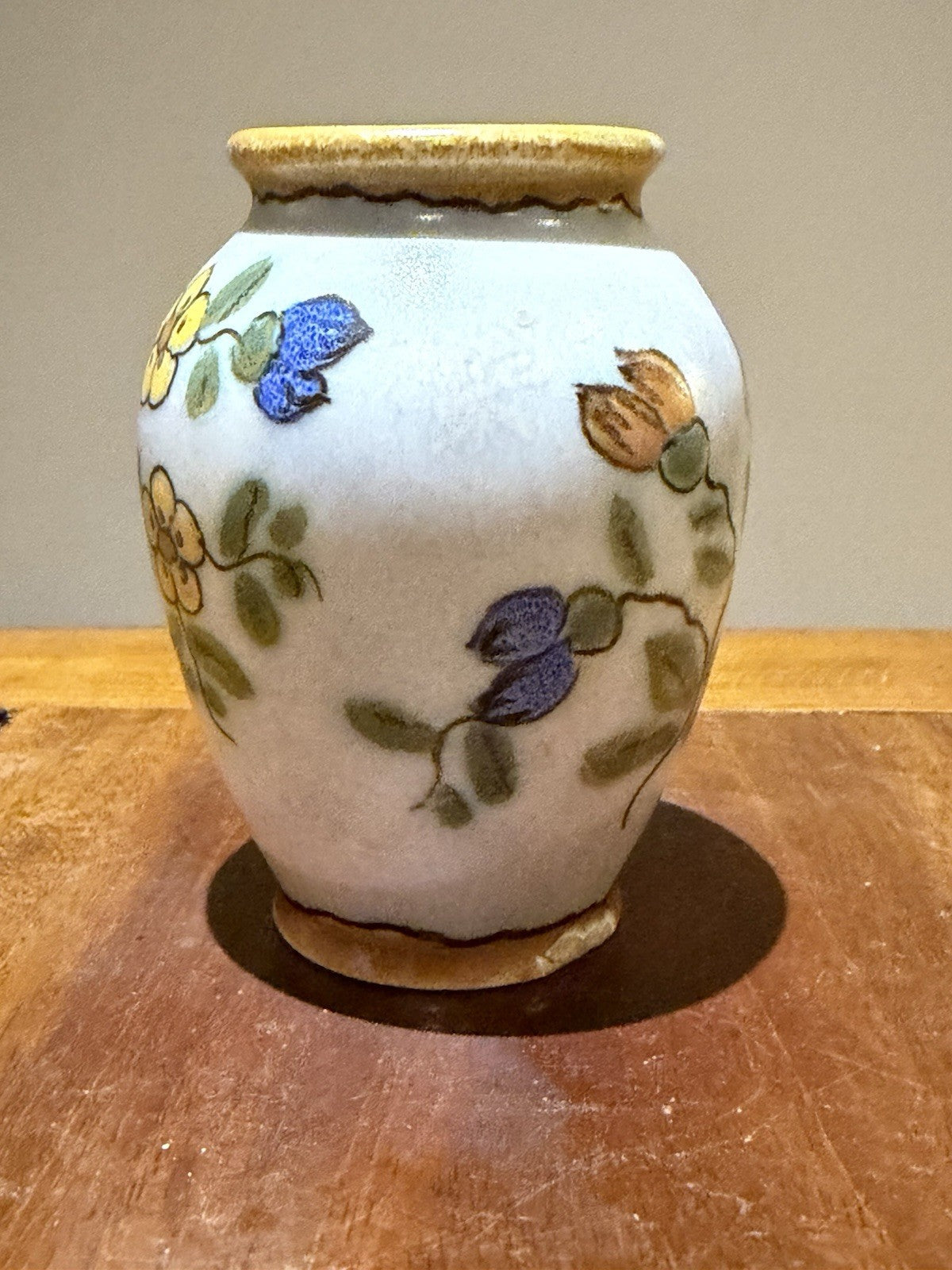 Royal Zuid Holland Gouda Vase Floral Hand Painted Dutch Pottery 1829 8cm Tall