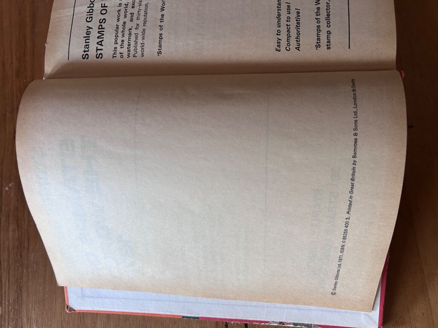 Stamps Of The World 1972 ~ A Stanley Gibbons Catalogue Hard Back