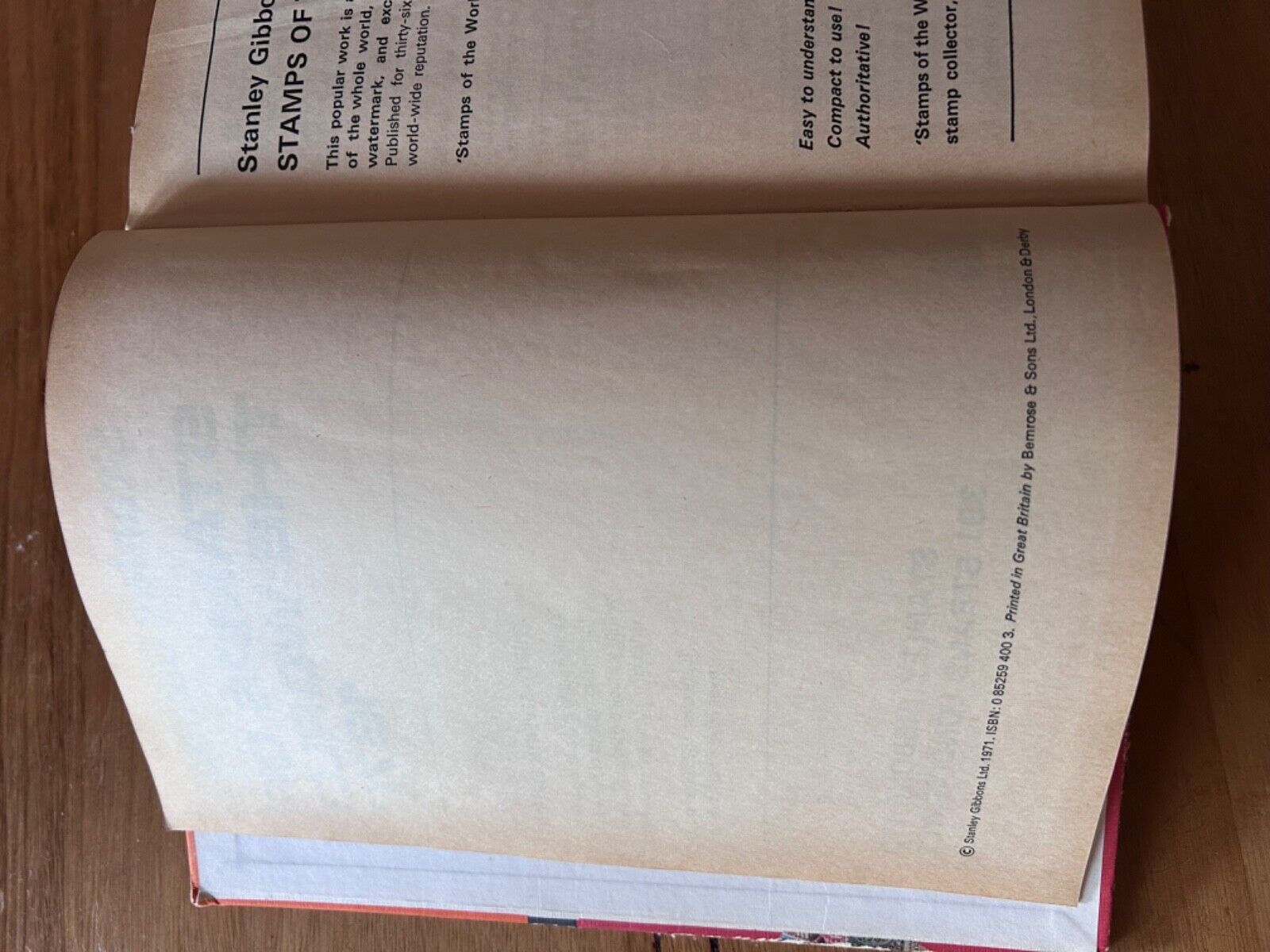 Stamps Of The World 1972 ~ A Stanley Gibbons Catalogue Hard Back