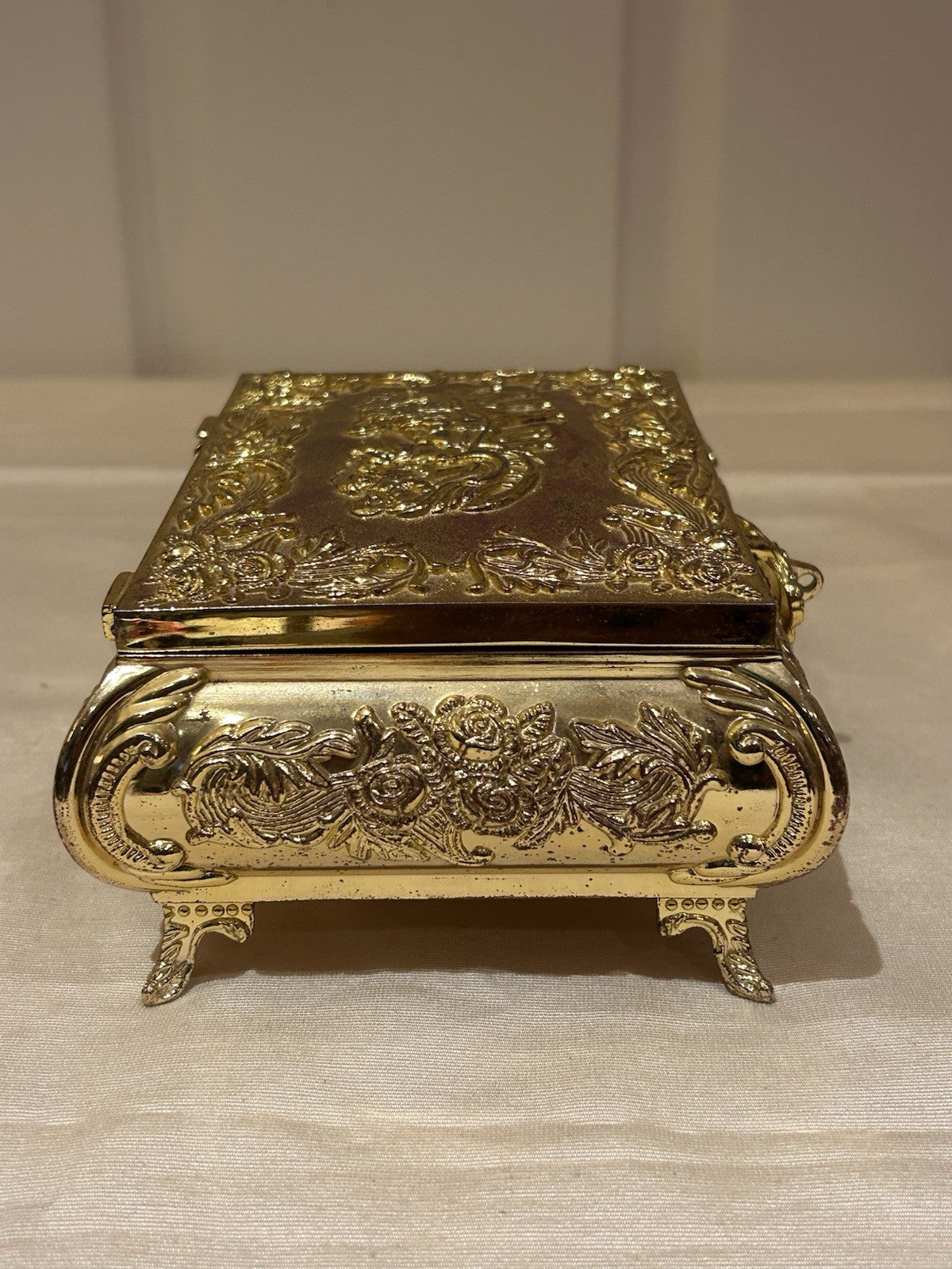 Ornate Gold Tone Metal Jewellery Casket Velvet Lined Footed Trinket Box