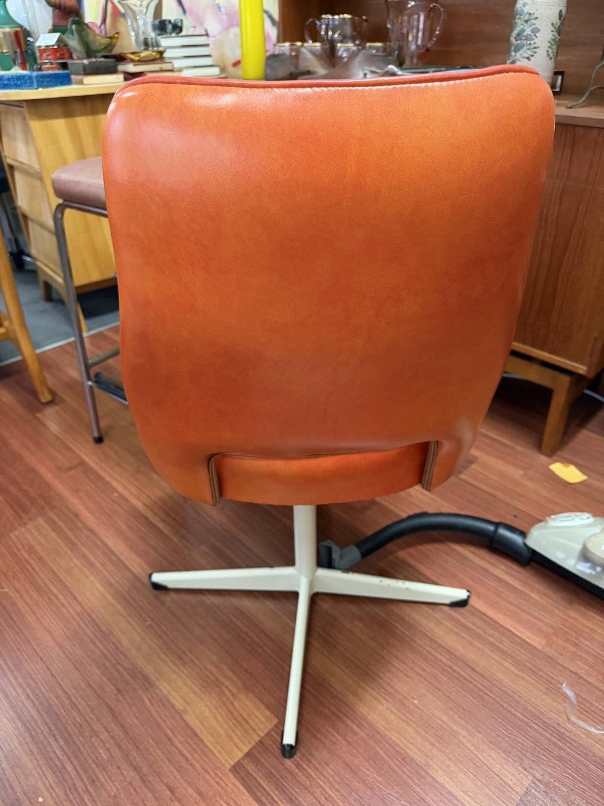 1970s Dimensional Plastics Glamourama Resin Dining Table 4 Swivel Chairs