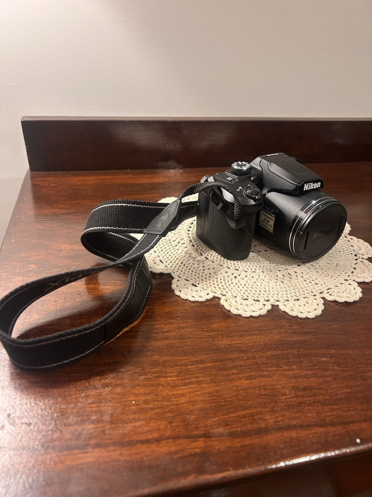 Nikon Coolpix B500 Digital Camera 16MP 40x Zoom with Case & Strap – Works