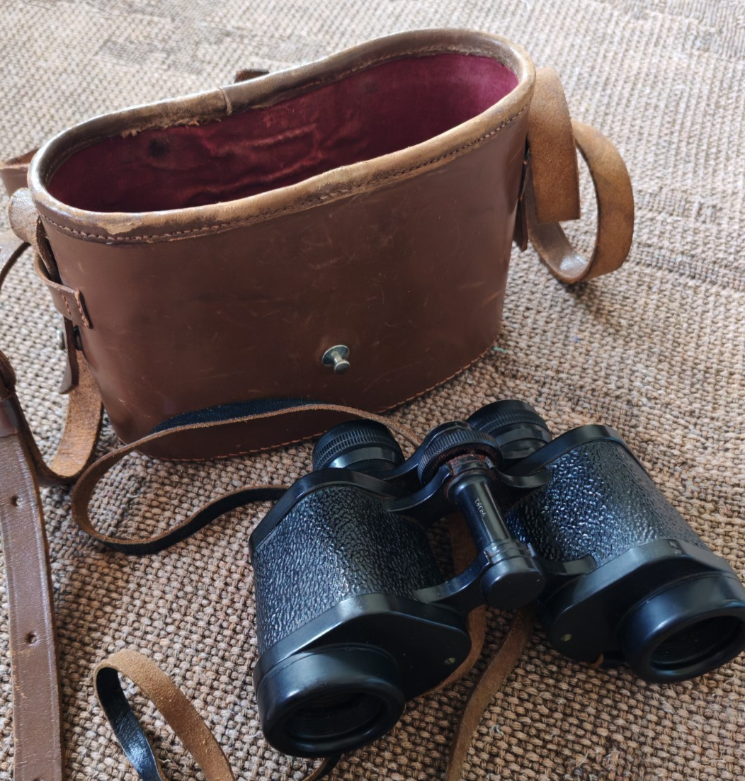 Barr & Stroud 8x C.F. 18 Field Binoculars w/ Leather Case | Glasgow & London