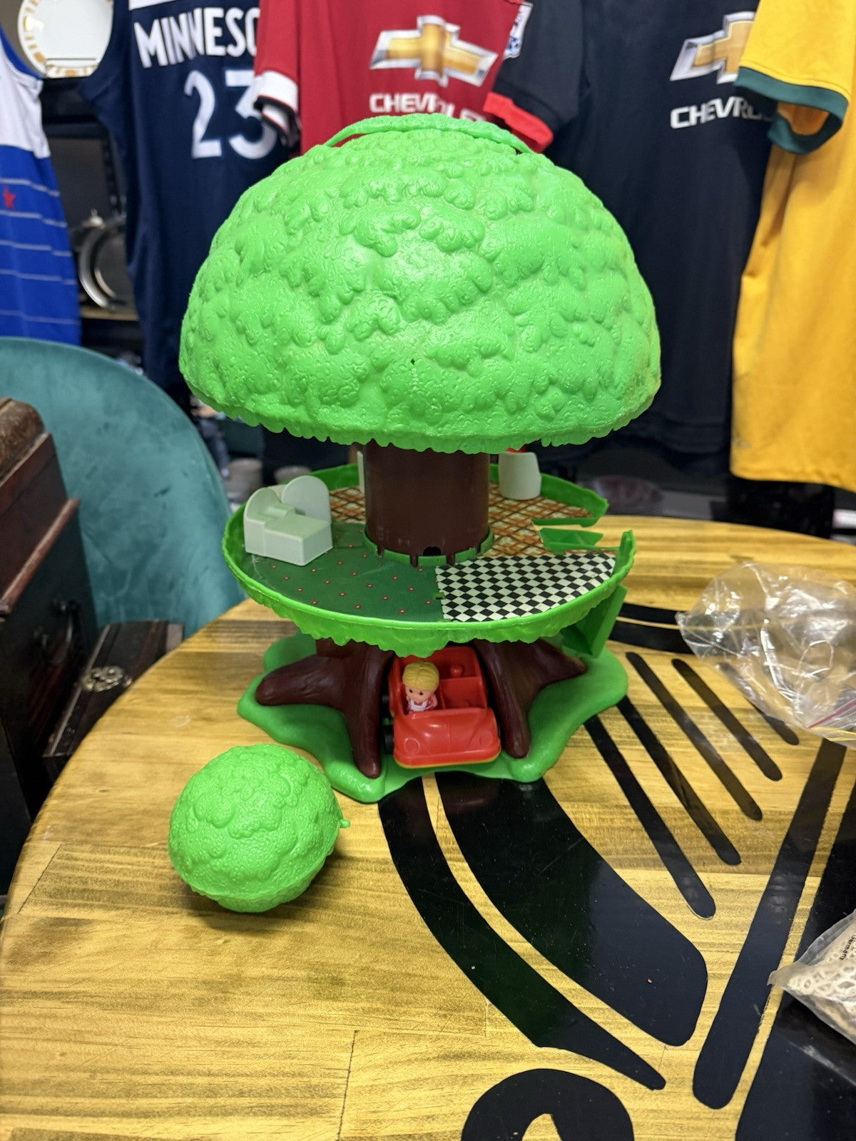 Vintage Kenner? Tree House Playset Car Figure Furniture Believed 1970s Toy